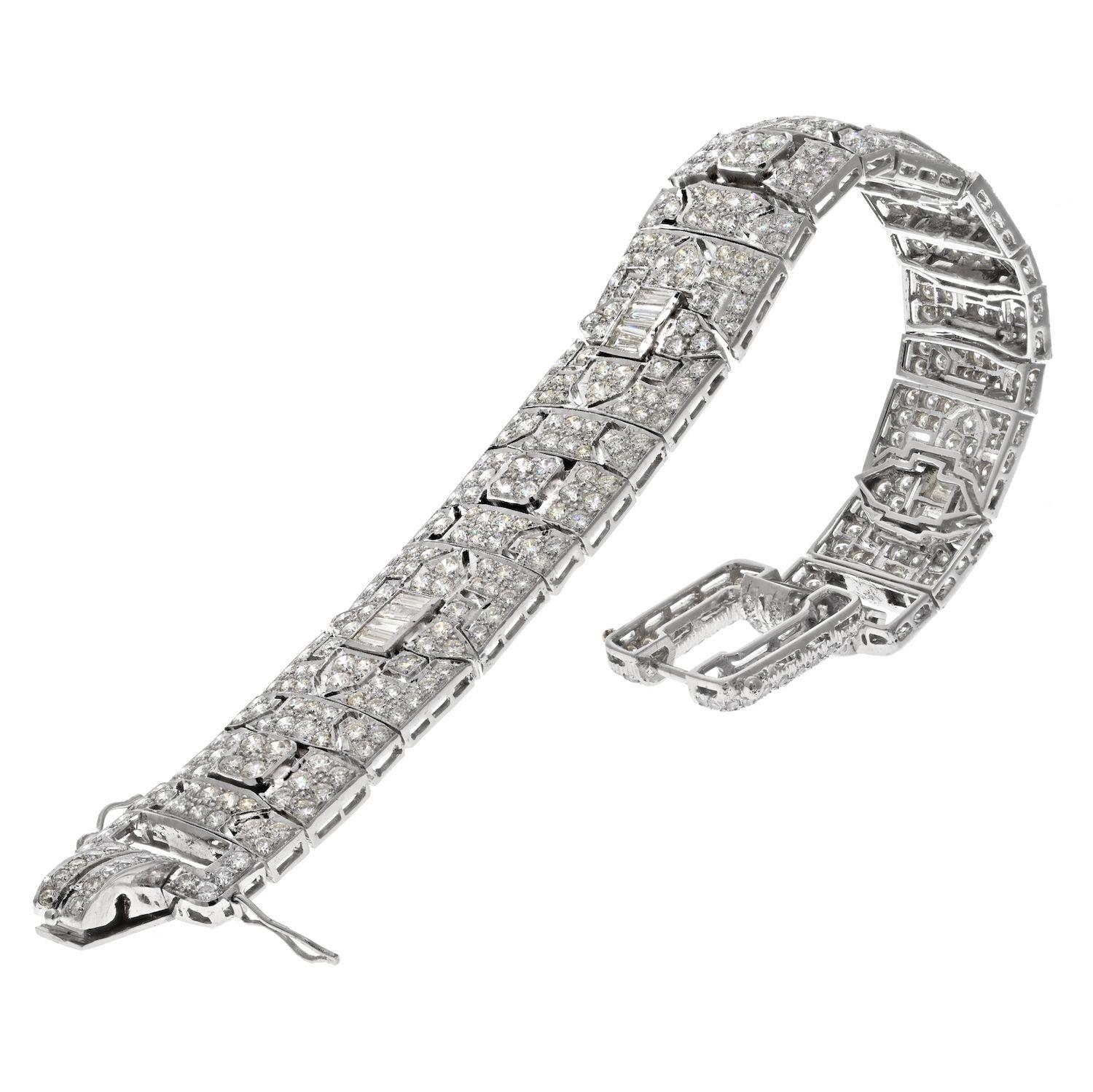 Round Cut 18K White Gold 20 Carat Estate Diamond Bracelet For Sale