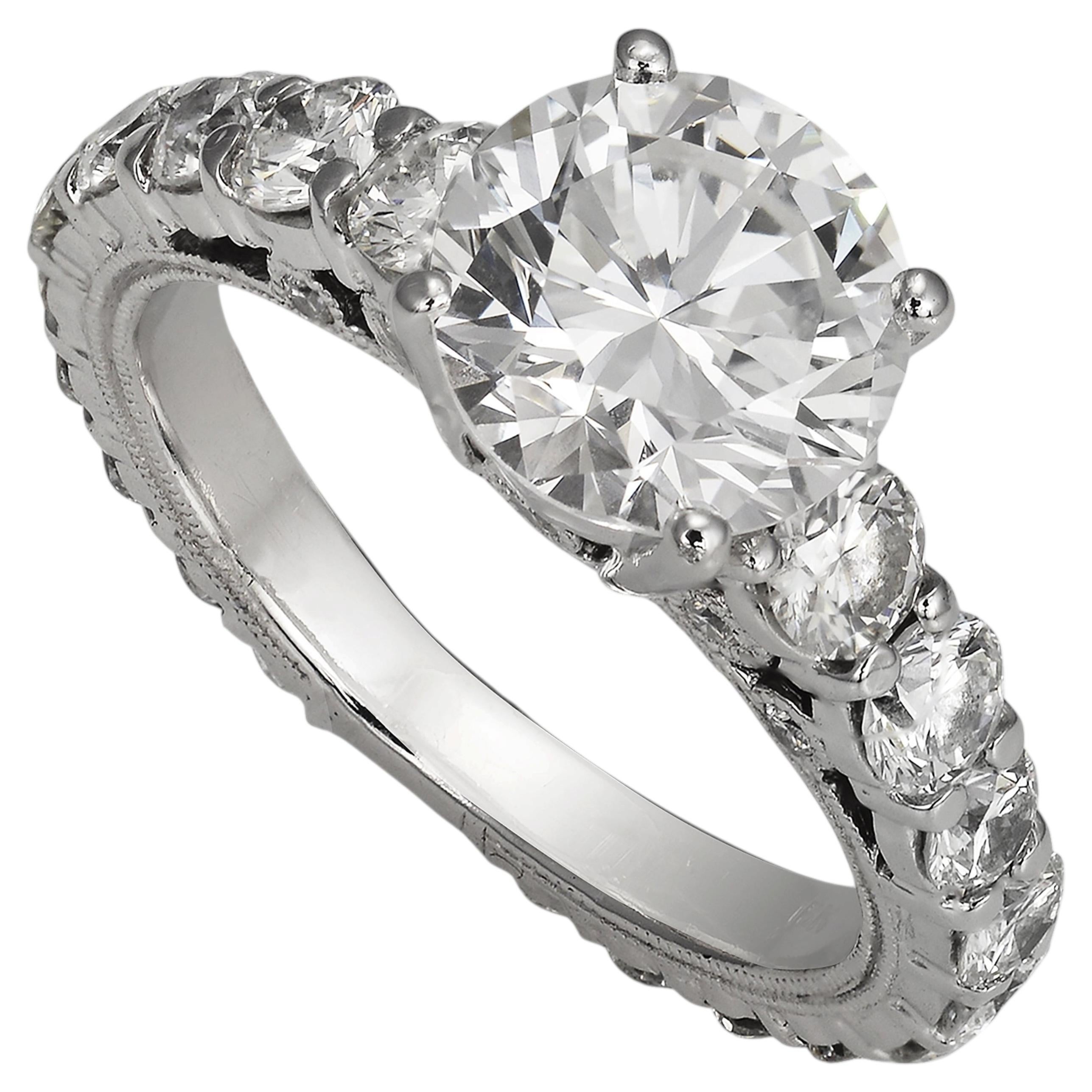 Verlobungsring aus 18 Karat Weißgold mit einem Diamanten von 2,01 Karat, Farbe G, Reinheit VS2, Vintage-Stil