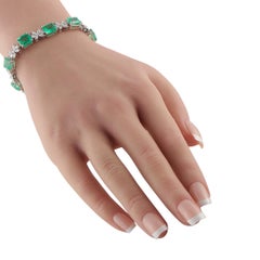 18K White Gold 2.0ct Diamond and Emerald Bracelet #5299