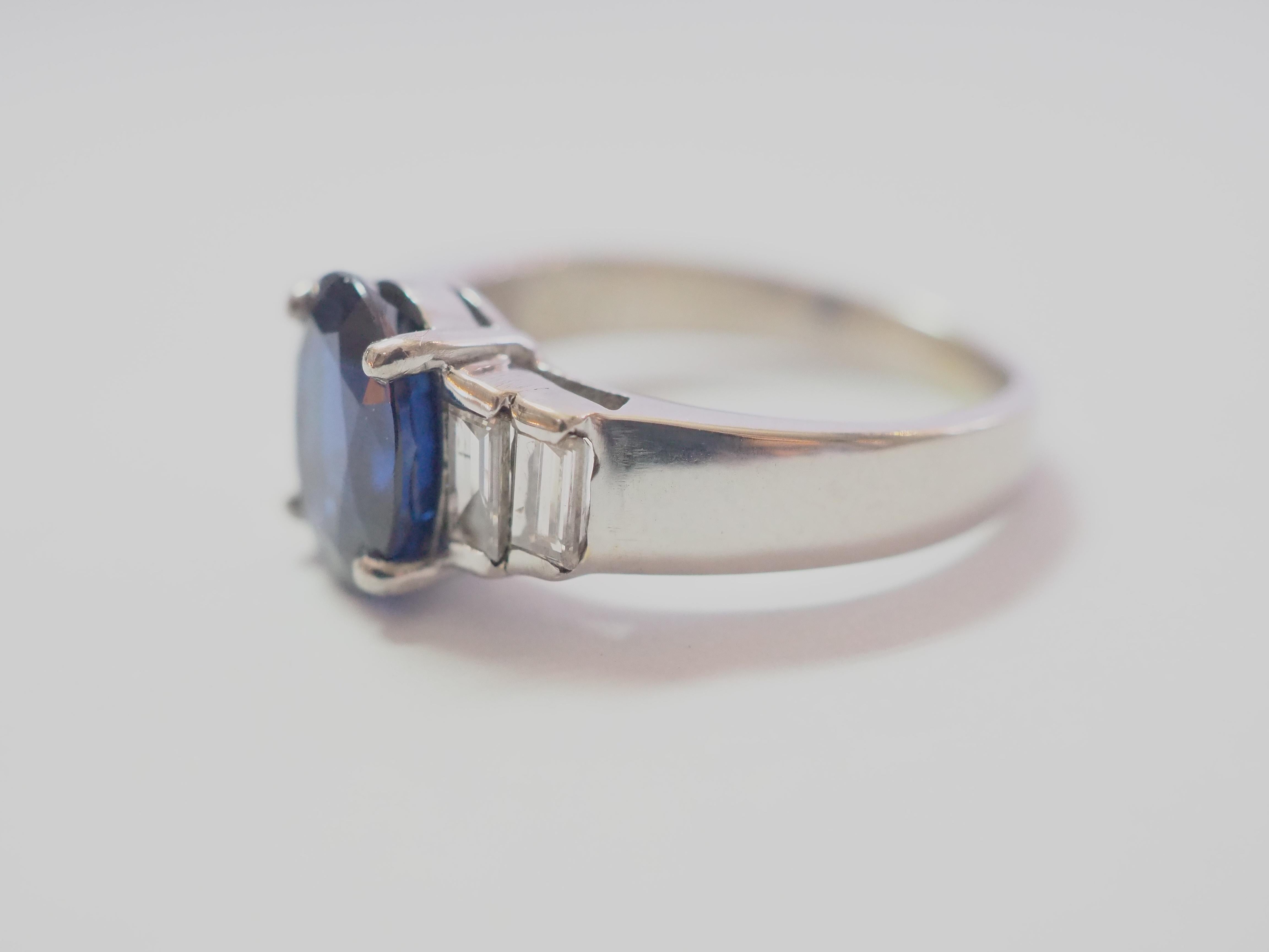 Oval Cut 18K White Gold 2.10ct Blue Sapphire & 0.42ct Diamond Engagement Ring For Sale