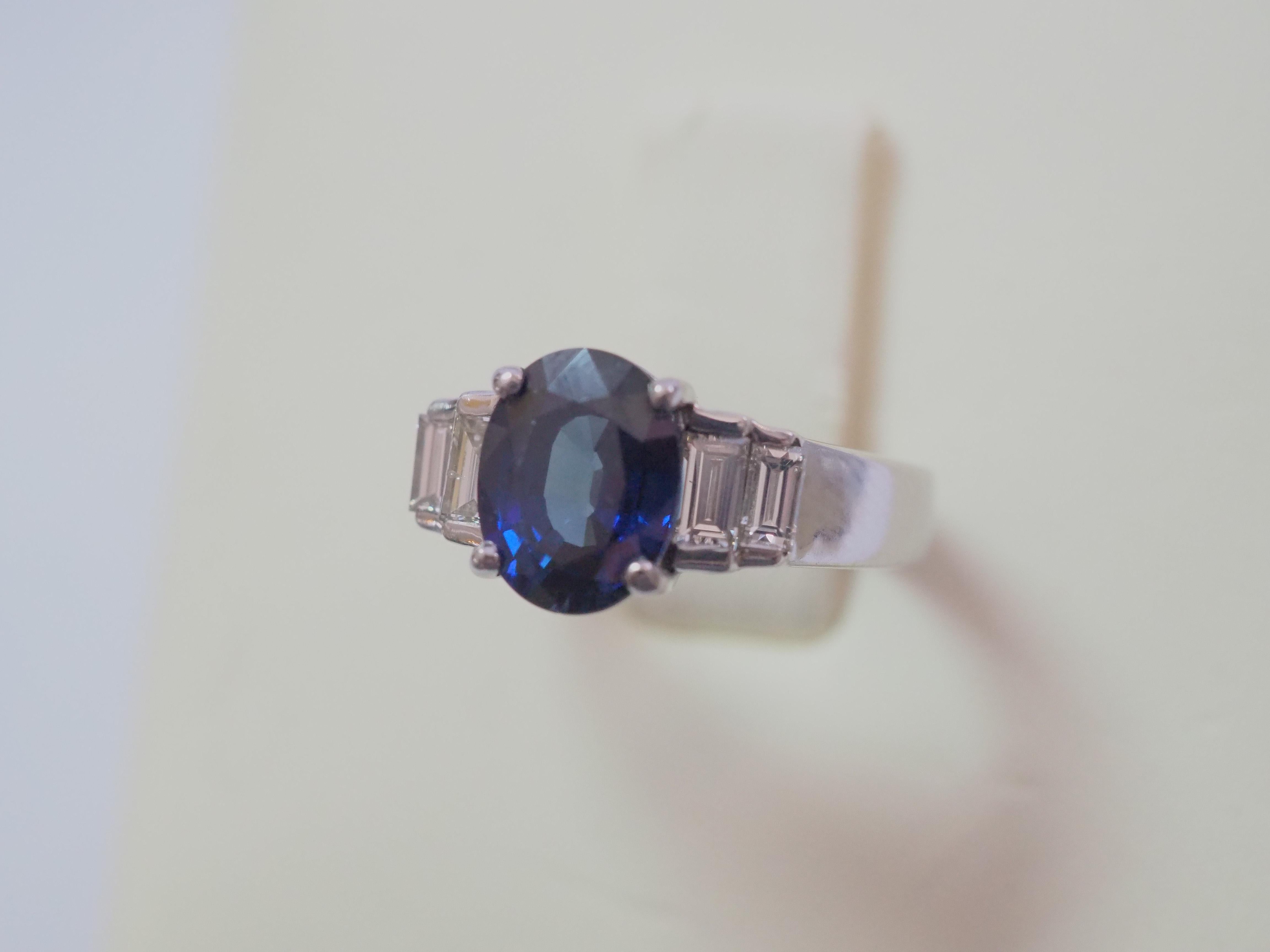 18K White Gold 2.10ct Blue Sapphire & 0.42ct Diamond Engagement Ring For Sale 2