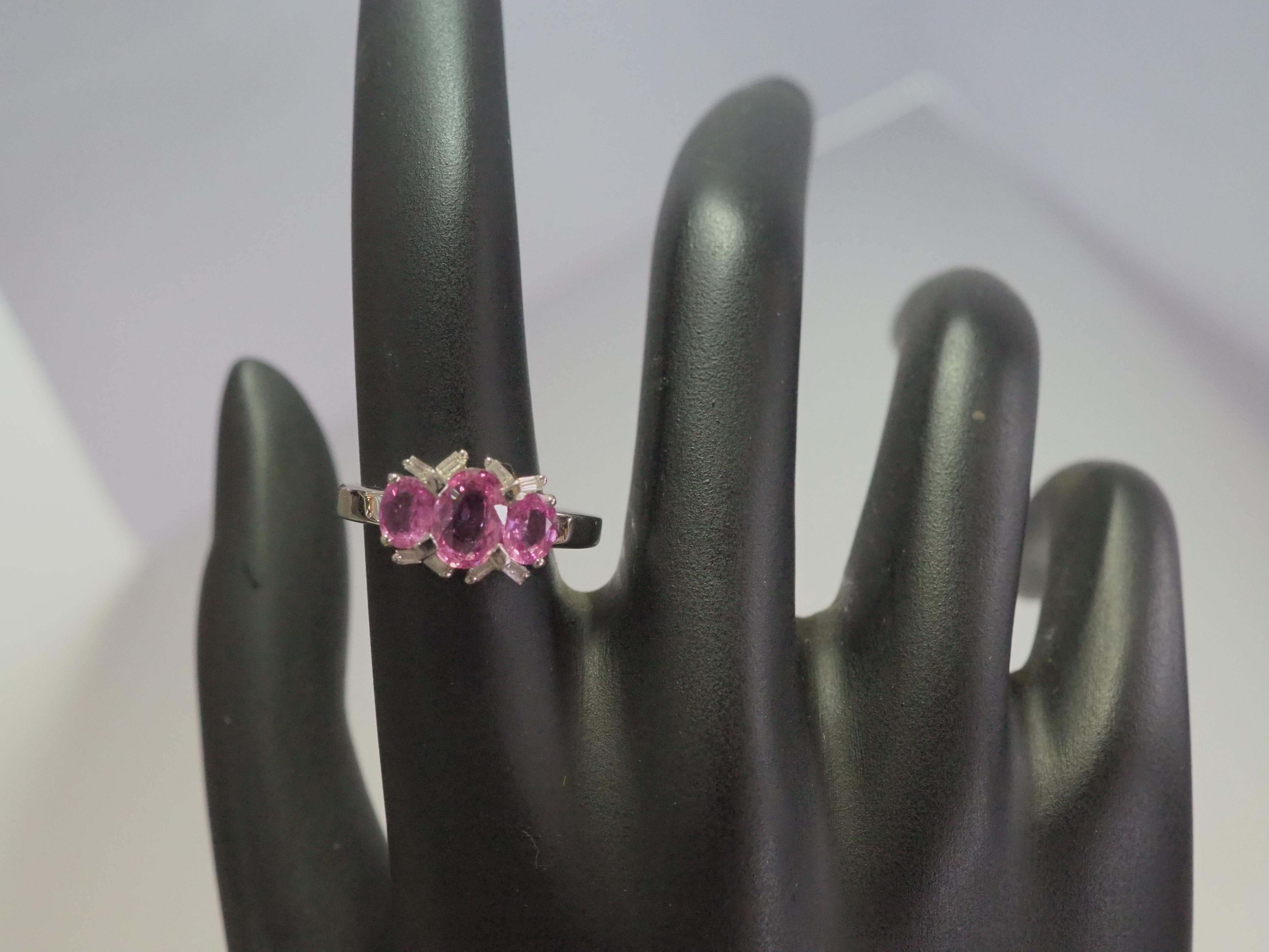 18K White Gold 2.10ct Three Pink Sapphires & 0.10ct Baguette Diamond Ring For Sale 2