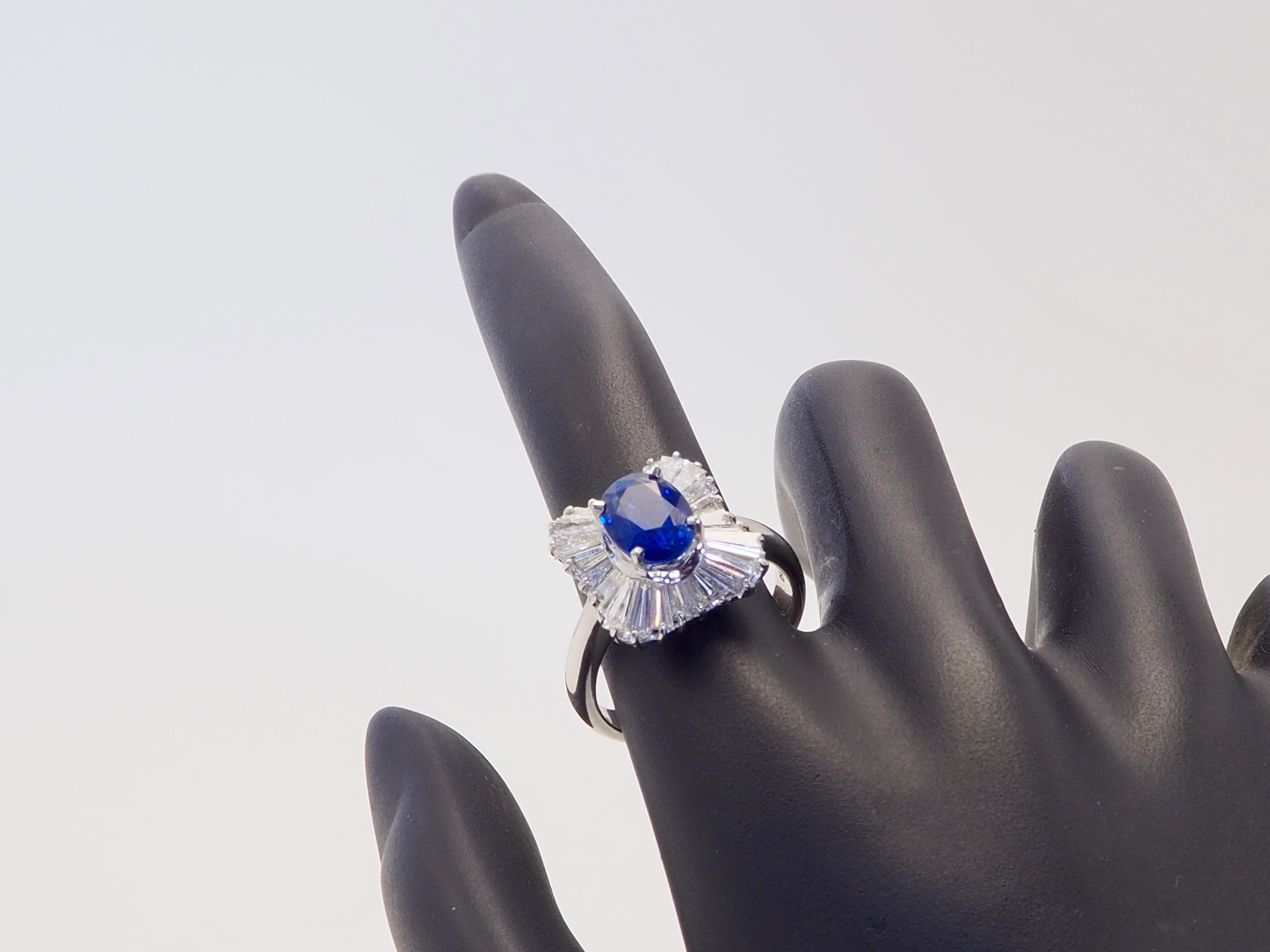 18K White Gold 2.10ctw Blue Sapphire & 1.35ctw Diamond Ballerina Ring For Sale 2