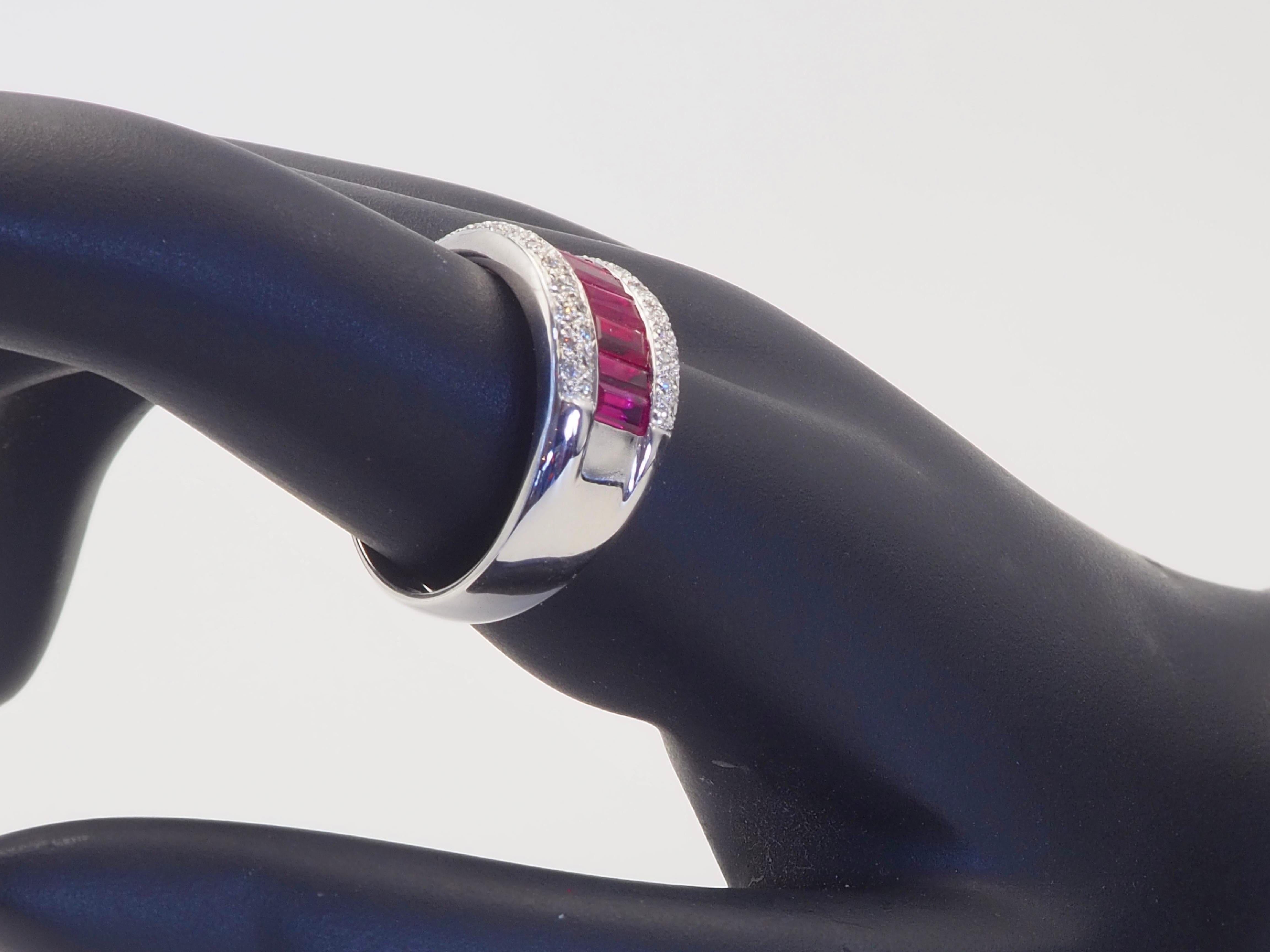 18K Weißgold 2,15ct Baguetteschliff Rubin & 0,22ct Diamant Feine Band Ring im Angebot 6