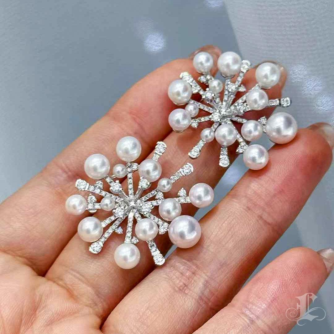 【Sculpted Geometry】Celestial Firework Akoya Pearl & Diamond Statement Earrin In New Condition For Sale In New York, NY