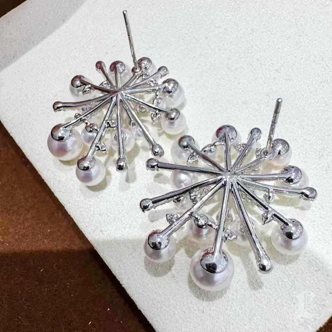 【Sculpted Geometry】Celestial Firework Akoya Pearl & Diamond Statement Earrin For Sale 2