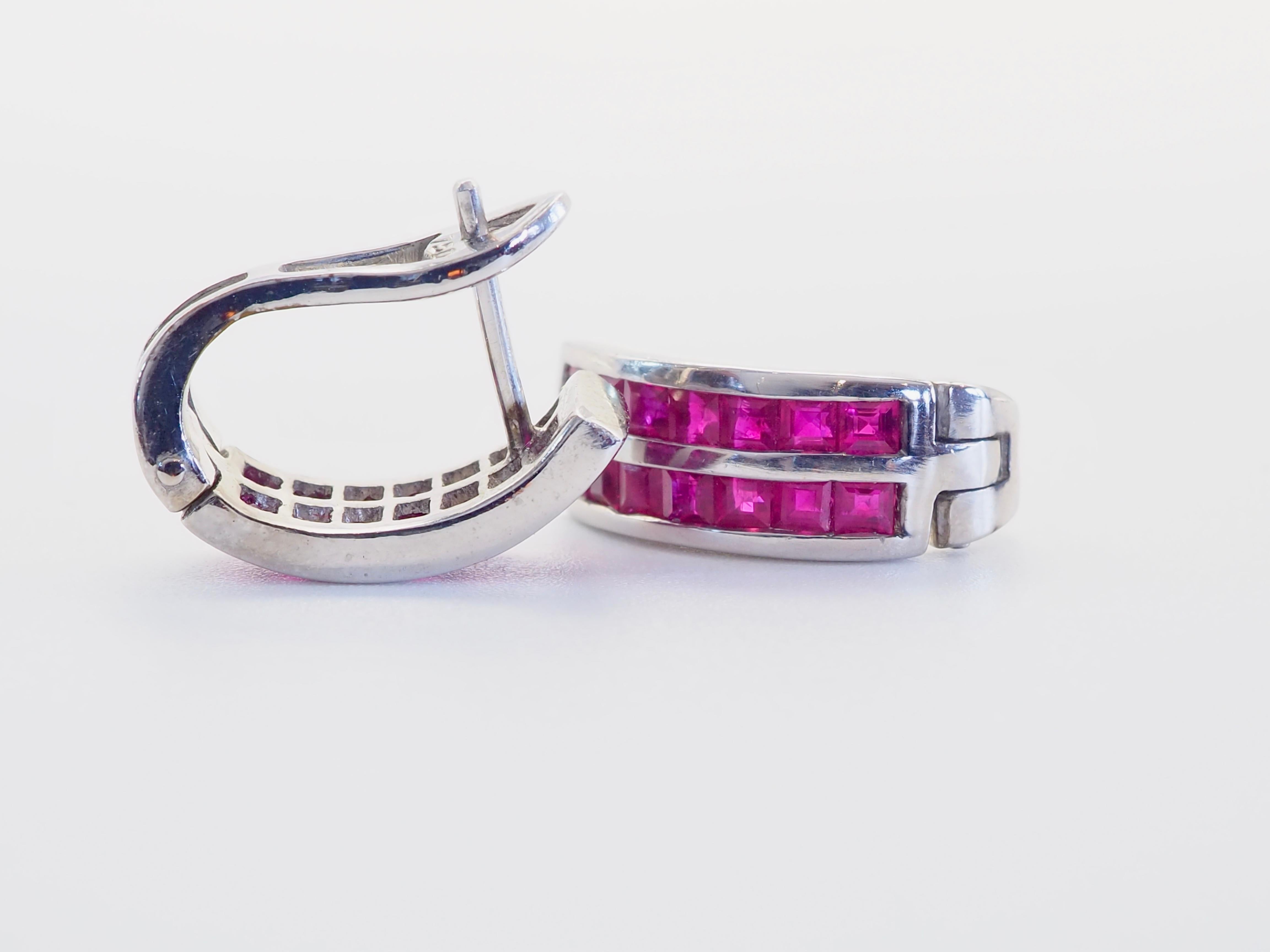 Quadrato 18K White Gold 2.20ct Squared Purplish- Red Ruby Clasped Stud Earrings in vendita