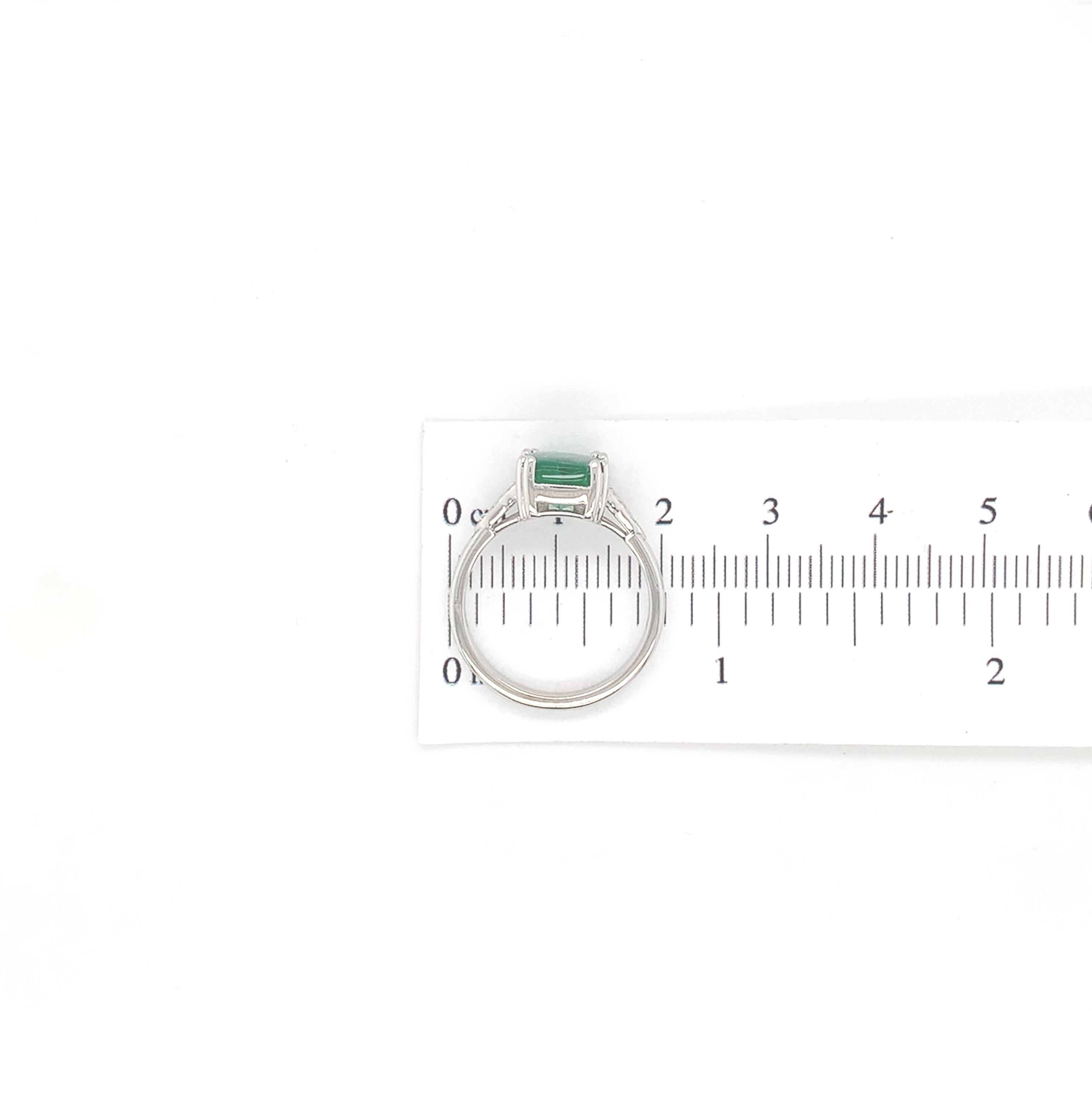 18K White Gold 2.23 carat Emerald and Diamond Ring size 6.5 For Sale 3