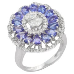 Anello nuziale cocktail floreale in oro bianco 18 carati da 2,26 carati con zaffiro blu e diamanti