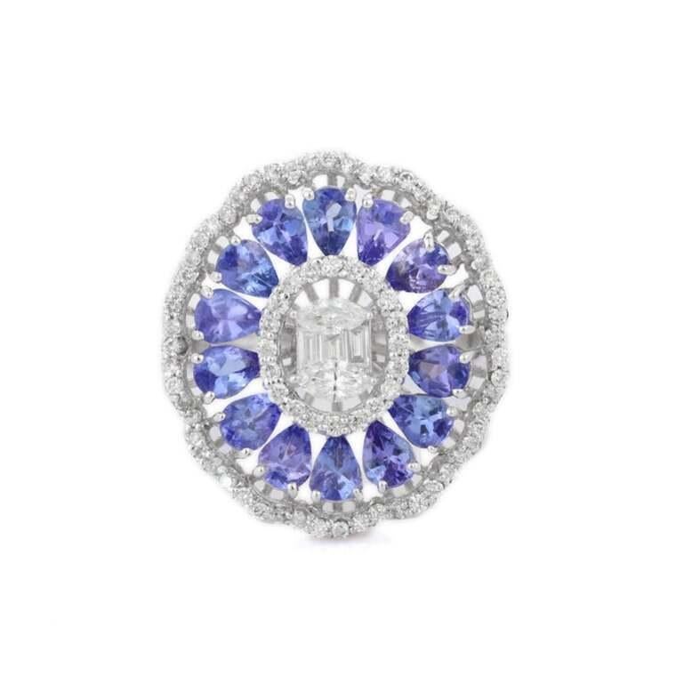 Taglio a goccia Anello nuziale floreale da cocktail in oro bianco 18 carati con 2,26 carati di zaffiro blu e diamanti in vendita