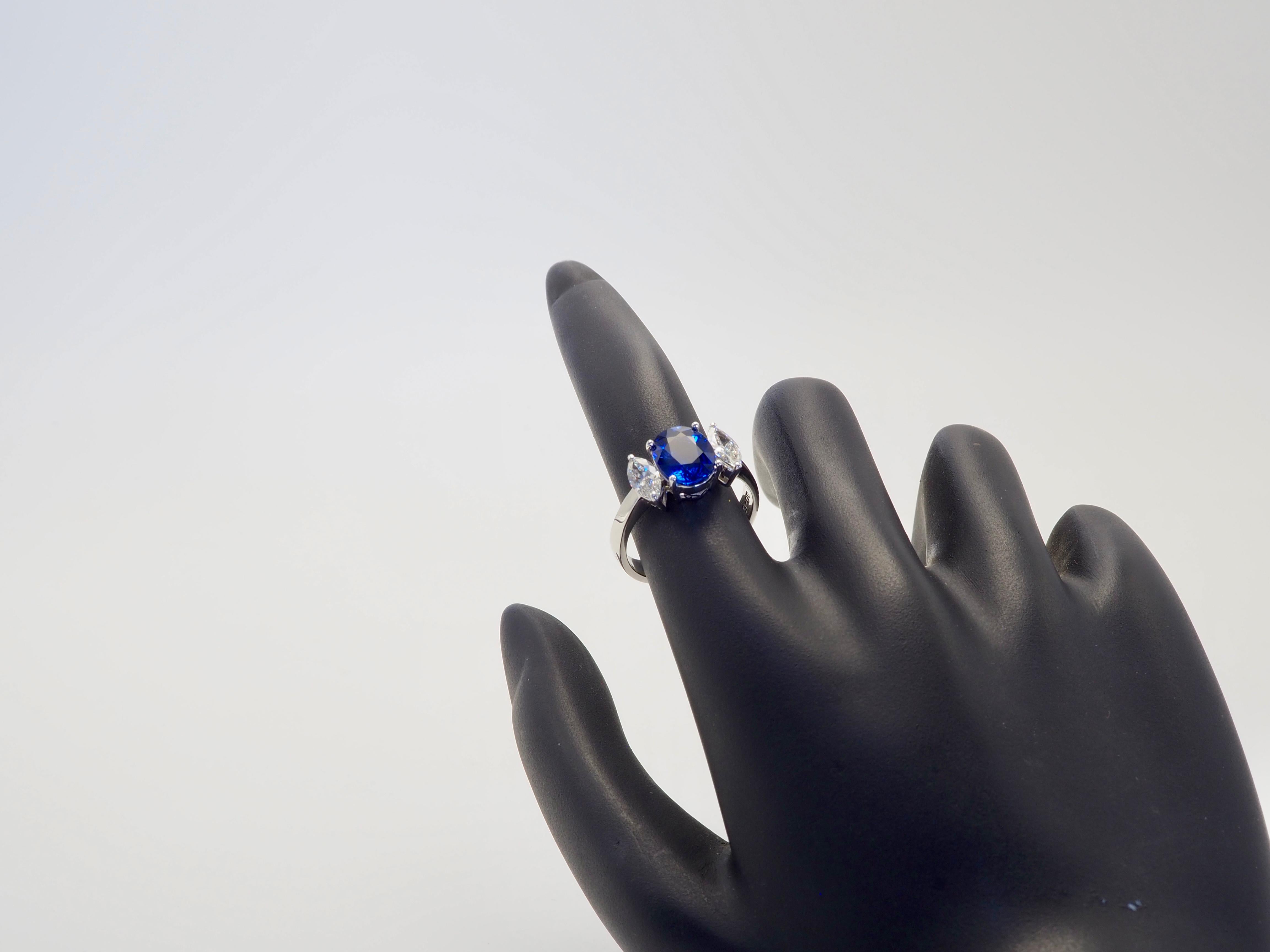 18K White Gold 2.29ct Vivid Blue Sapphire & 0.57ct Marquise Diamond Ring For Sale 2