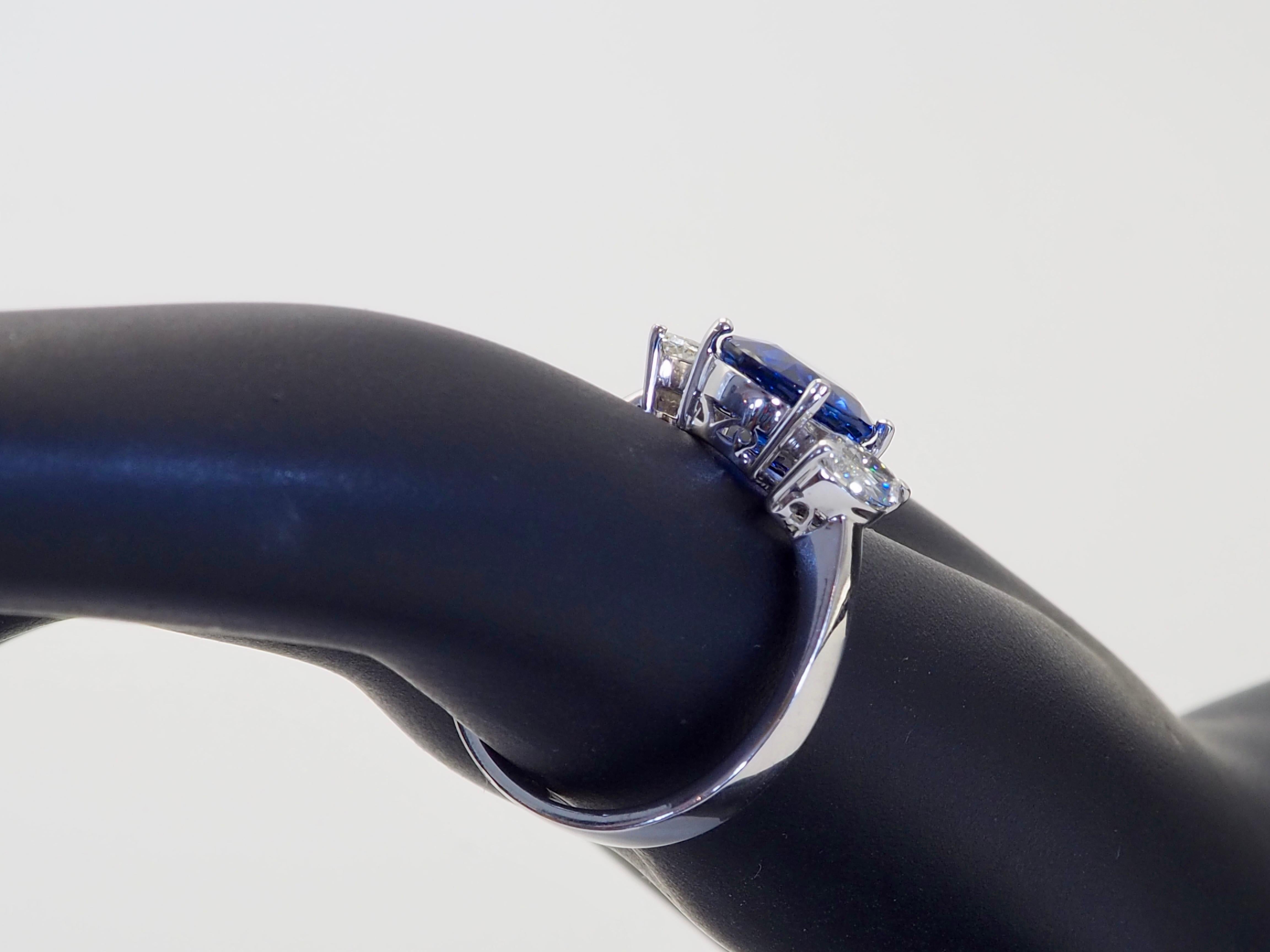 18K White Gold 2.29ct Vivid Blue Sapphire & 0.57ct Marquise Diamond Ring For Sale 4