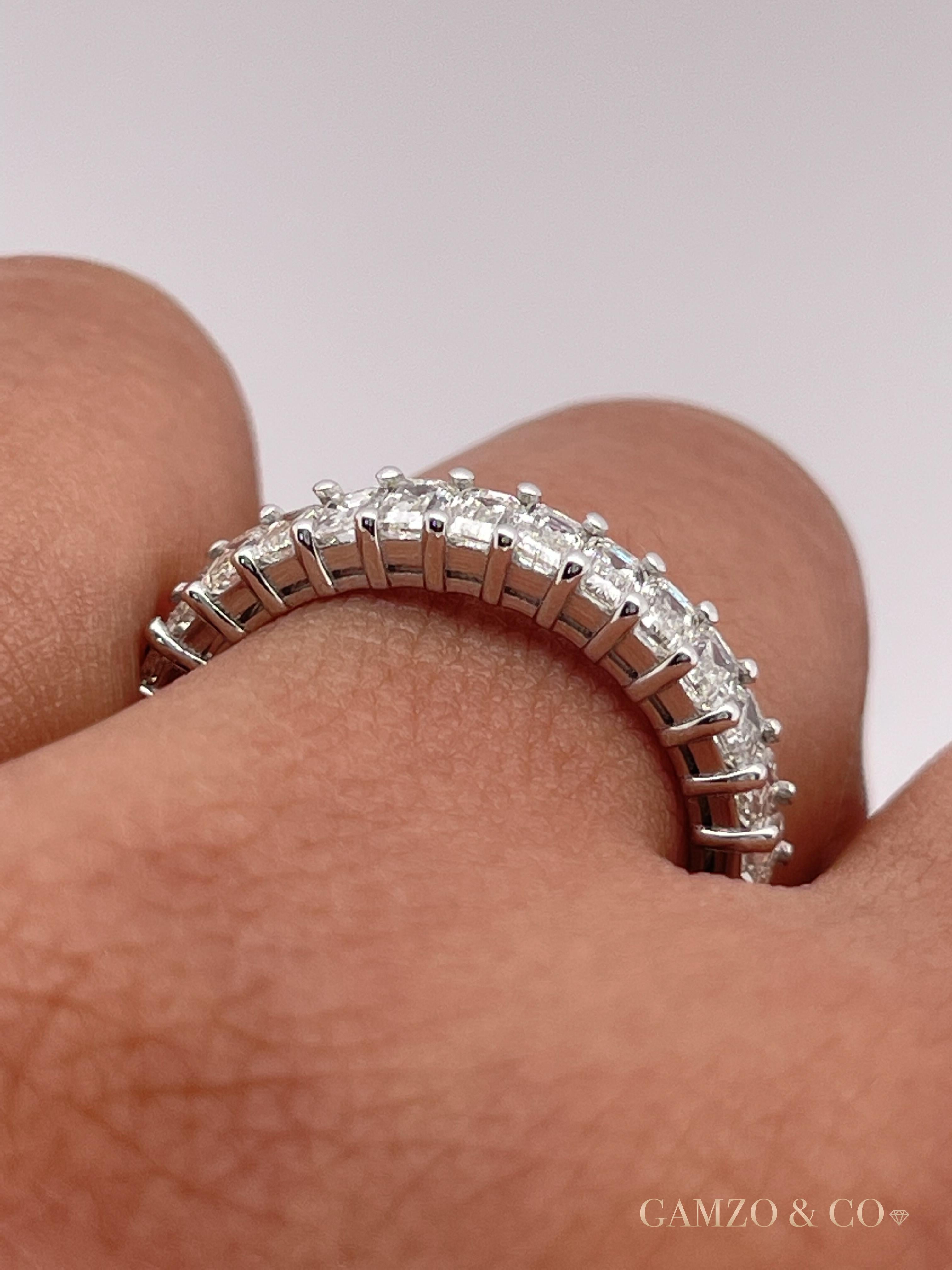 For Sale:  18k White Gold 2.5 Carat Emerald Cut Natural Diamond Eternity Ring 4