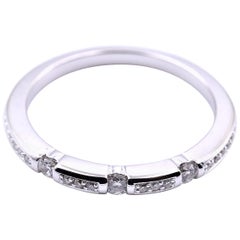 18 Karat White Gold .25 Carat Diamond Band