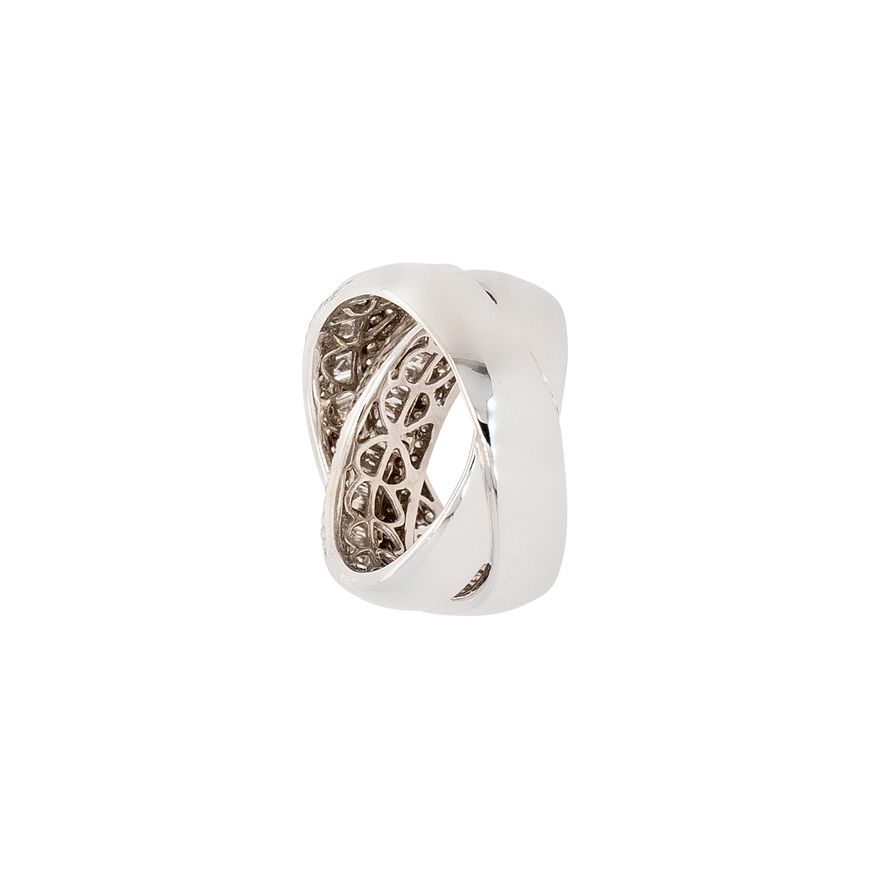 Anello in oro bianco 18 carati con diamanti naturali tondi, brillanti e baguette da 2,60 carati in vendita 6