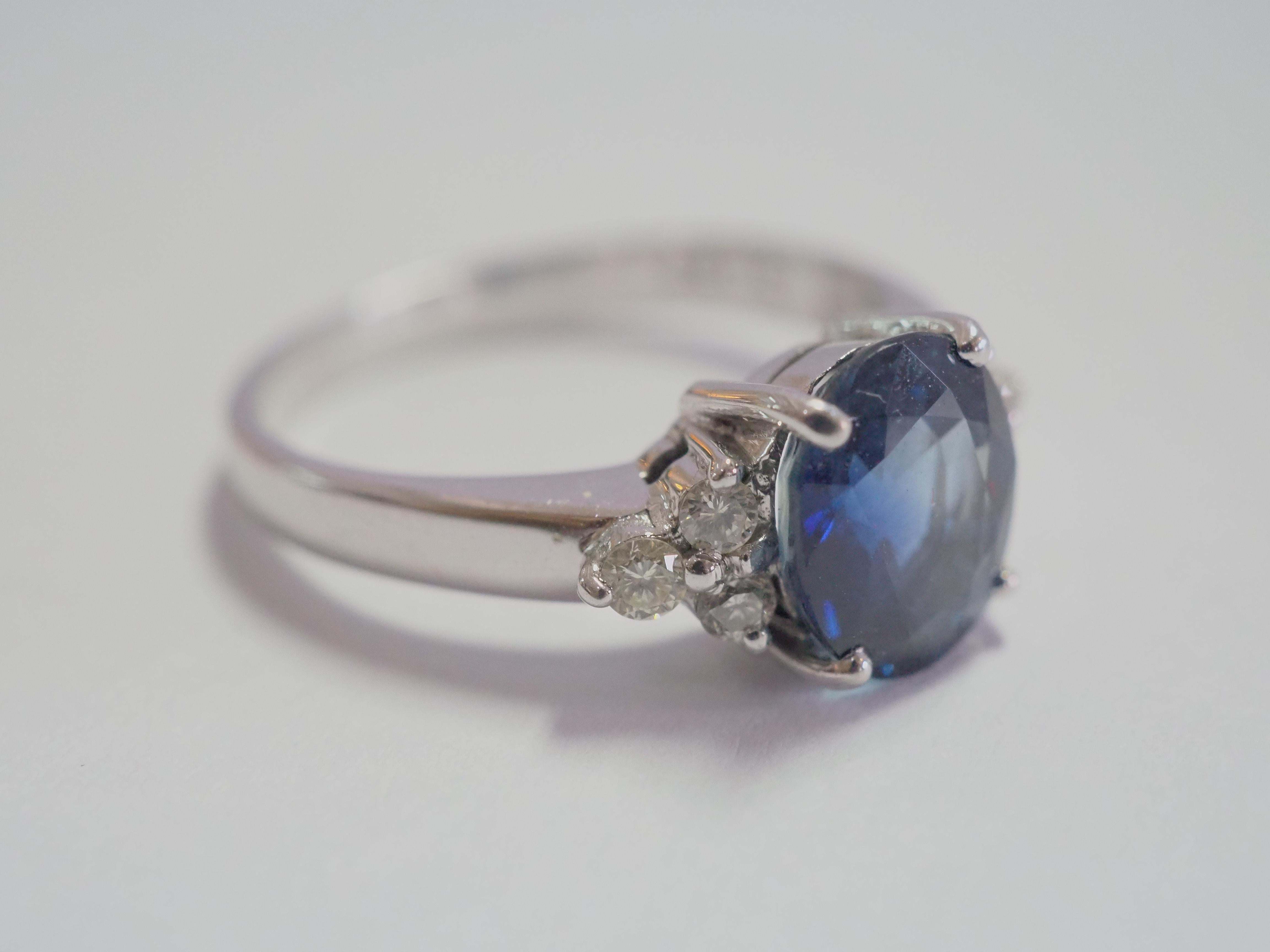 18K White Gold 2.64ct Blue Sapphire & 0.20ct Diamond Fine Engagement Ring For Sale 1