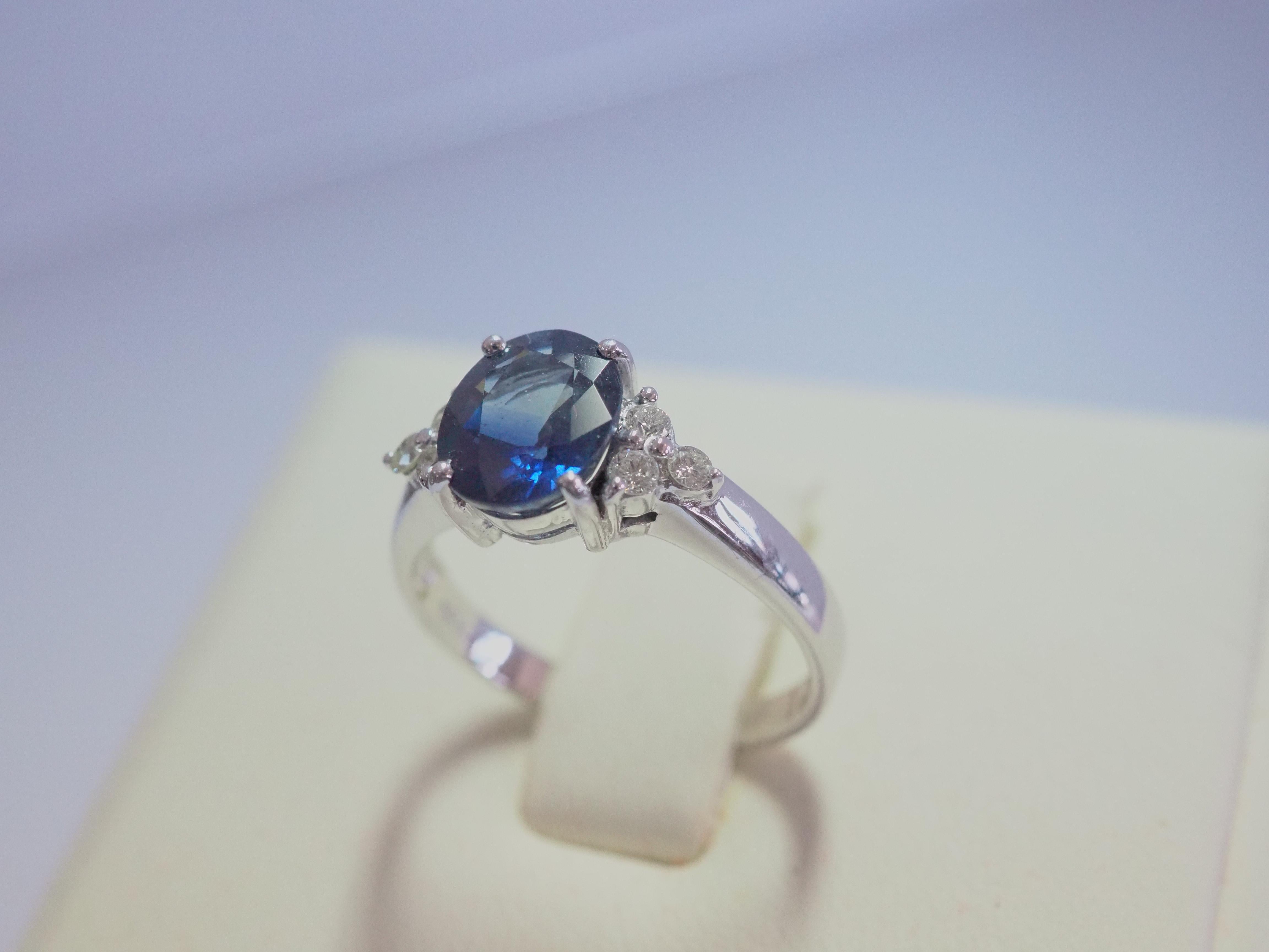 18K White Gold 2.64ct Blue Sapphire & 0.20ct Diamond Fine Engagement Ring For Sale 2