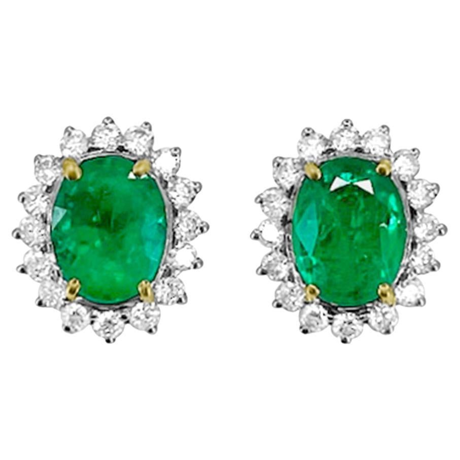 18K White Gold 2.64cts Emerald and Diamond Earring. Style# TS8128E For Sale