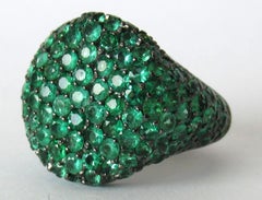 18 Karat White Gold 2.73 Carat Emeralds Pinky Ring