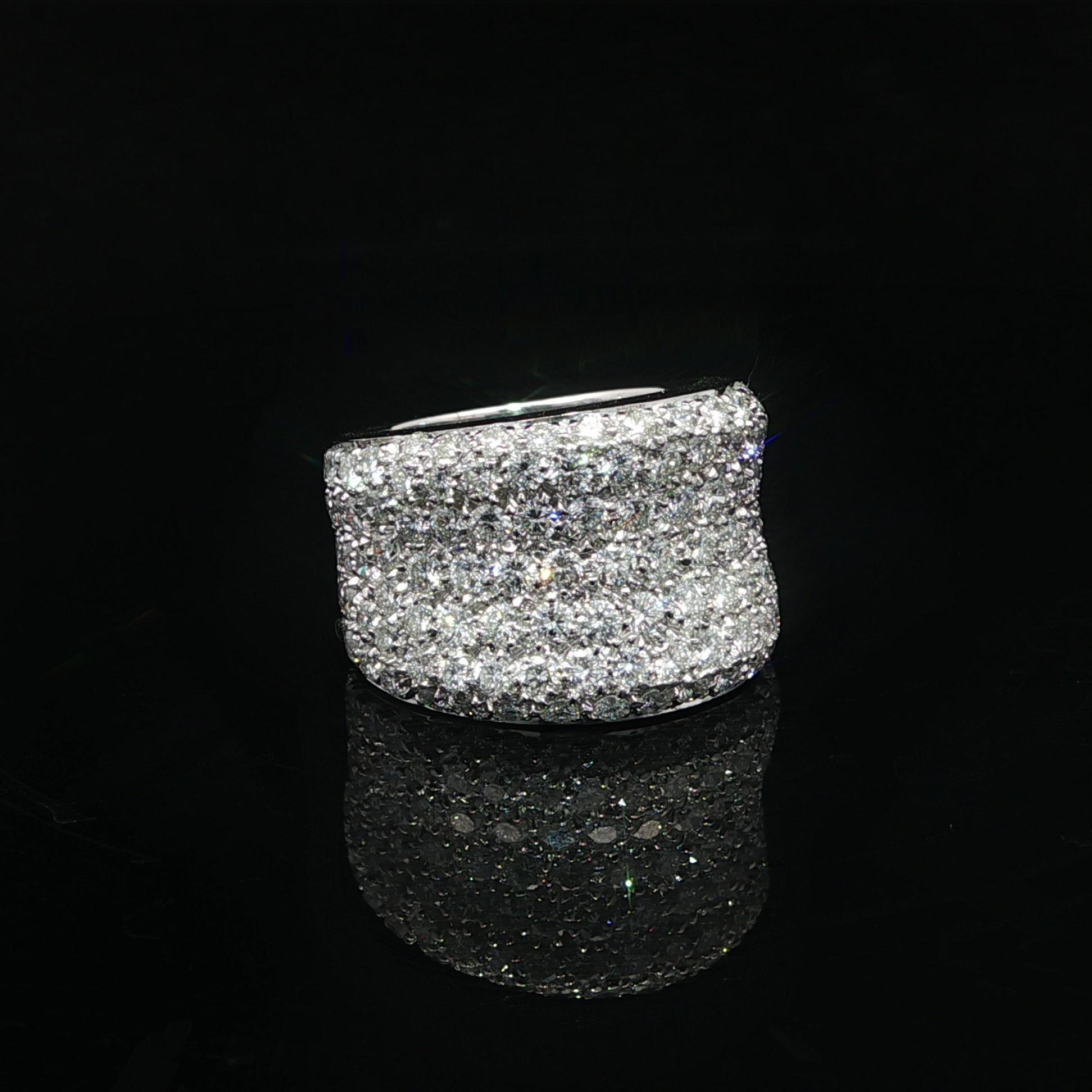 18k Weißgold 2,76ctw G VS Pave Diamant breite konkave Zigarre Band Ring im Angebot 4