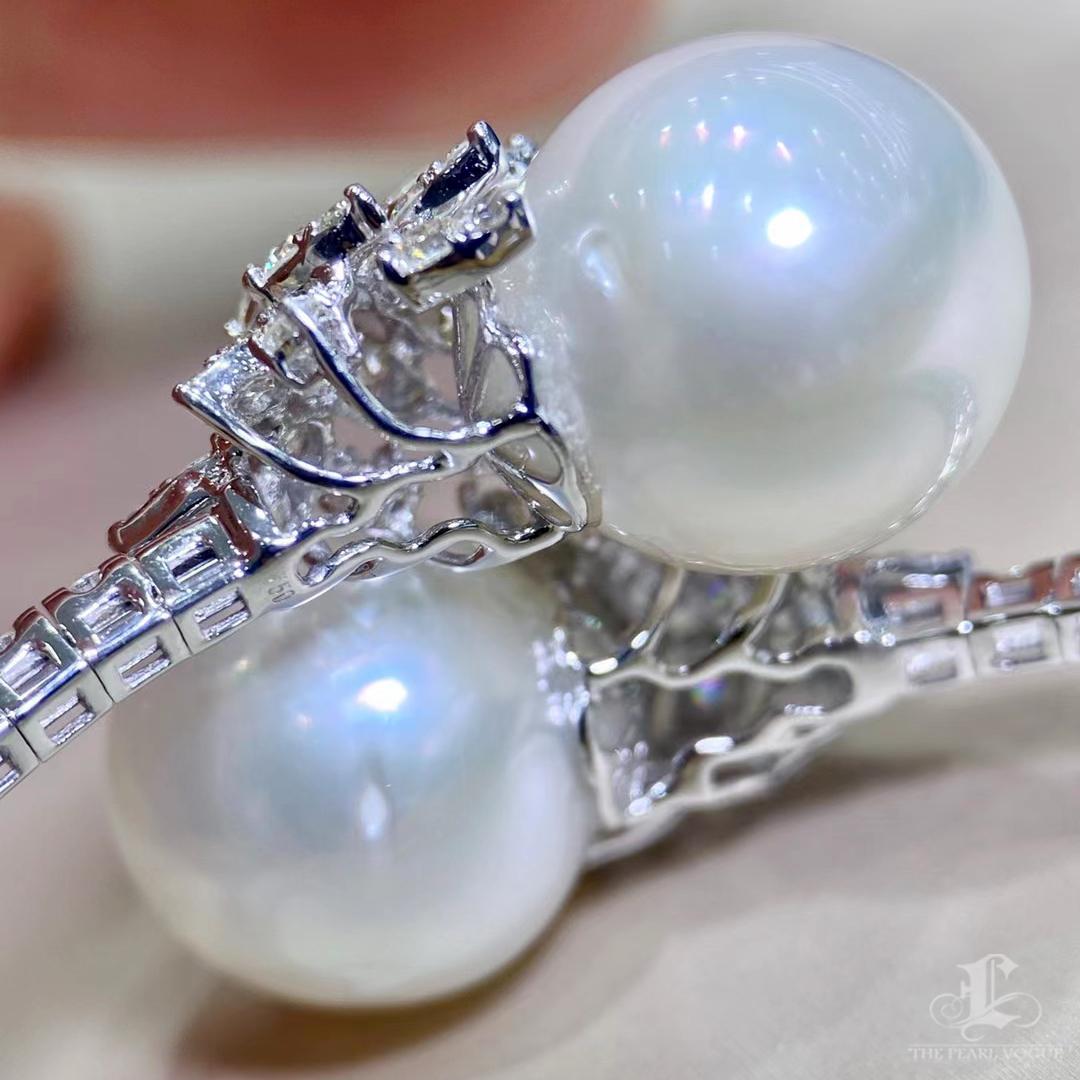 Corona Radiosa】 Bracciale con diamanti e perle dei mari del sud con gemelli Aurora. in vendita 3