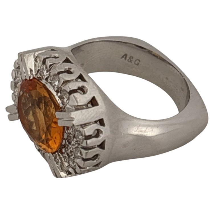 18K White Gold 2.85 Carat Oval Cut Citrine & 0.16 Carat Diamond Ring For Sale 1