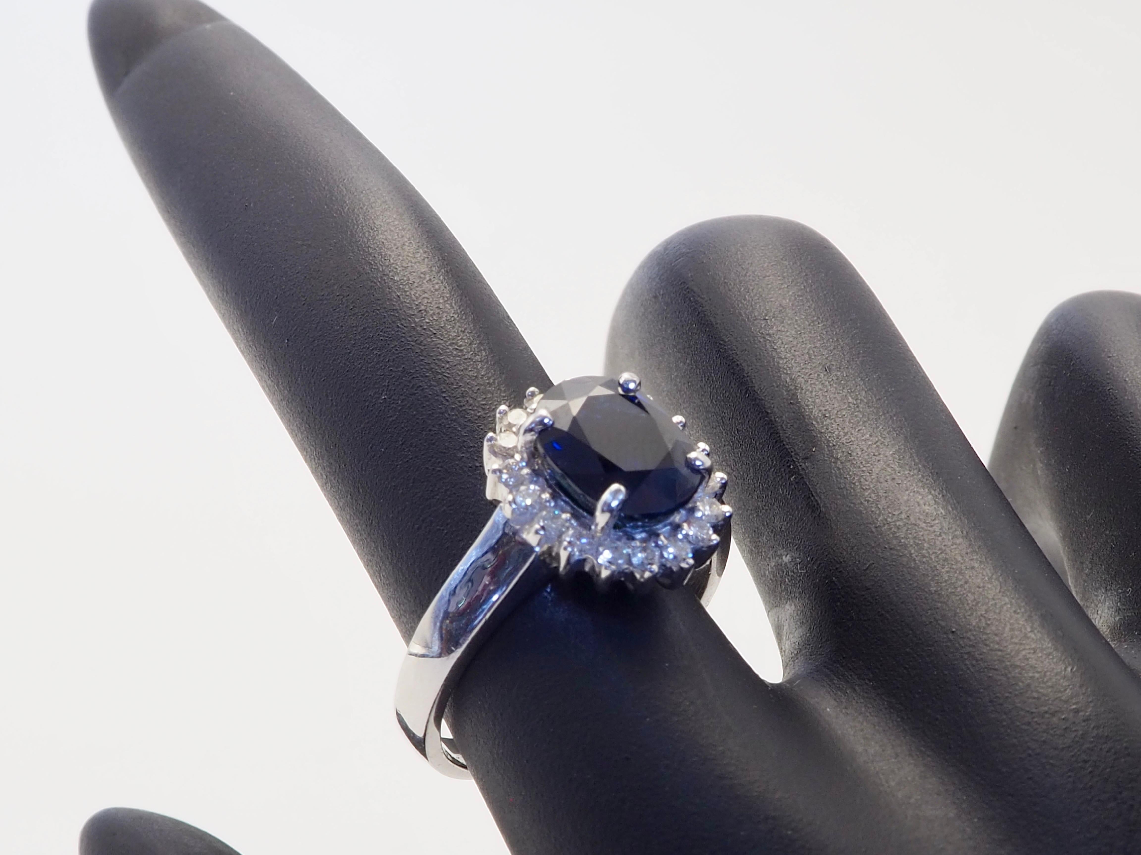 18K Weißgold 2,97ct tief grünlich blauer Saphir & 0,24ct Diamant Halo Ring im Angebot 5