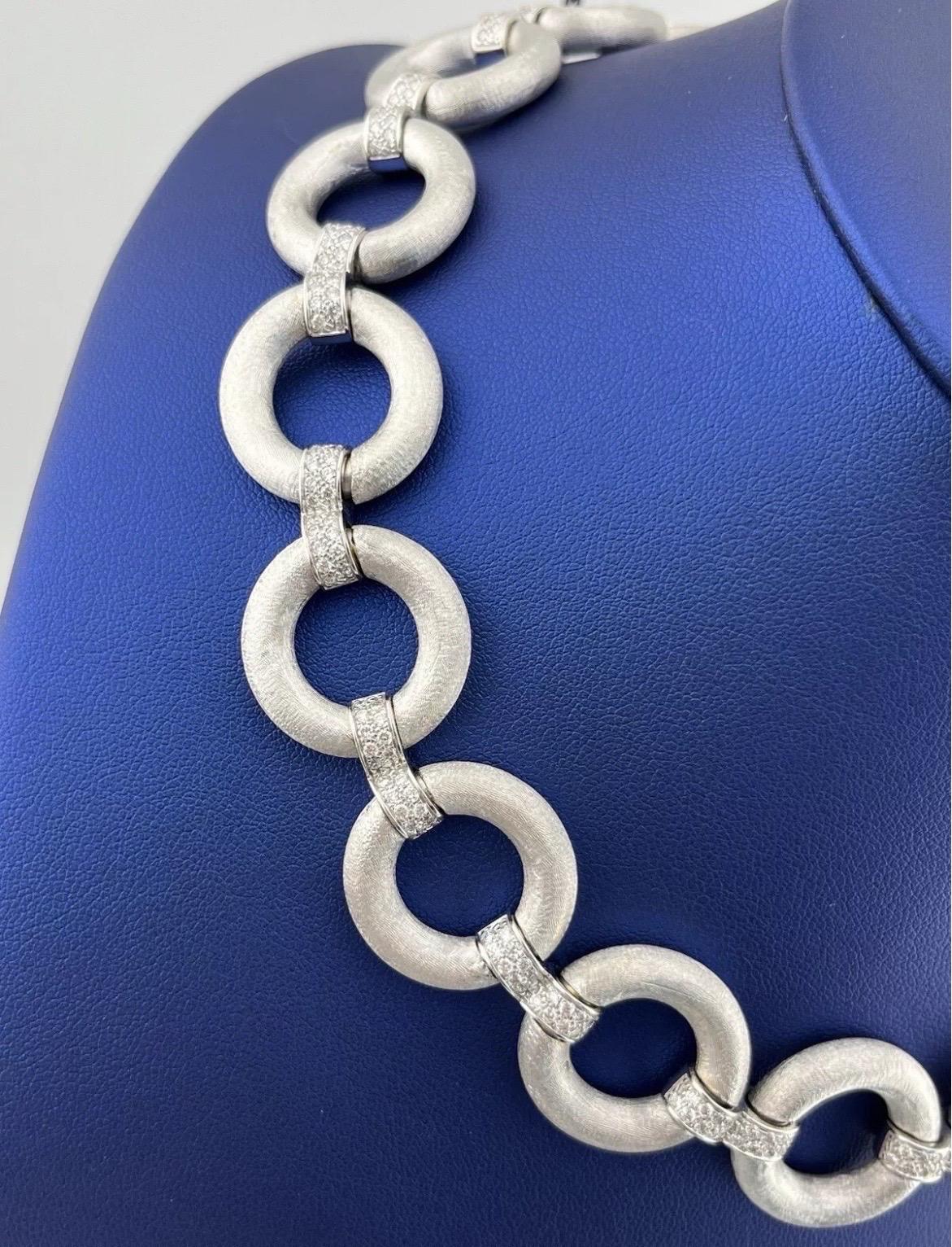 Collier pour dames en or blanc 18K avec collier ouvert à maillons ronds et diamants 2ctw en vente 2