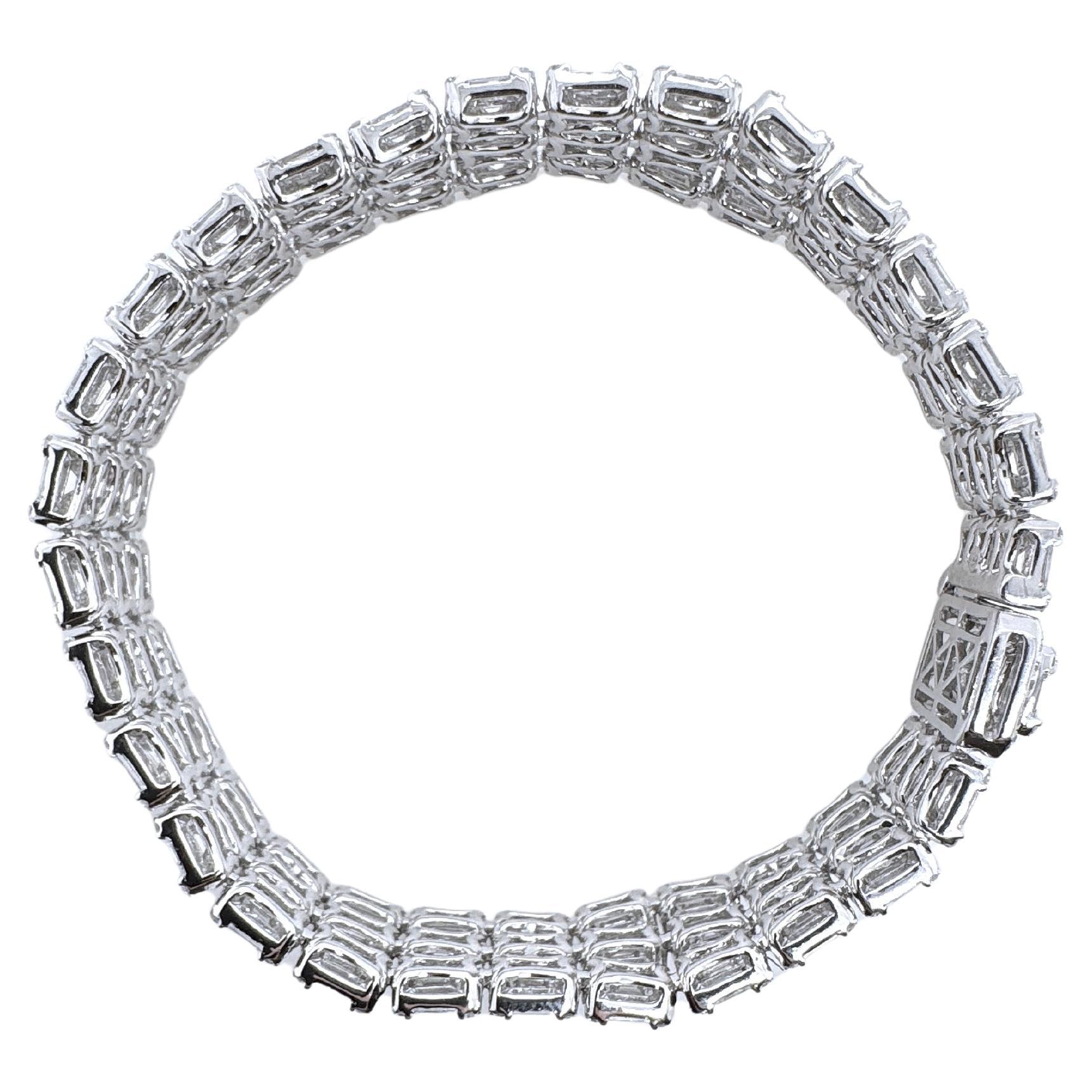 Contemporaneo 18k White Gold 3 Rows Diamond Tennis Bracelet in vendita