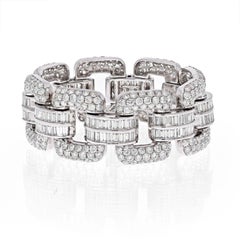 18K White Gold 30 Carat Round and Baguette Link Bracelet