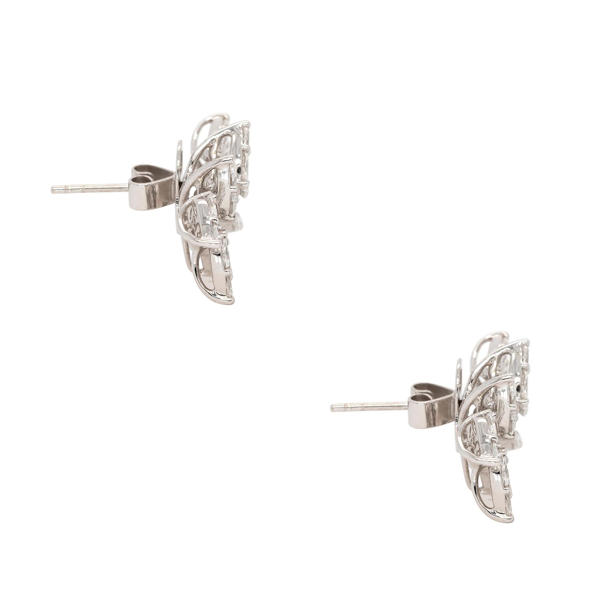 Women's 18k White Gold 3.03ct Mixed Cuts Natural Diamonds Stud Earrings For Sale