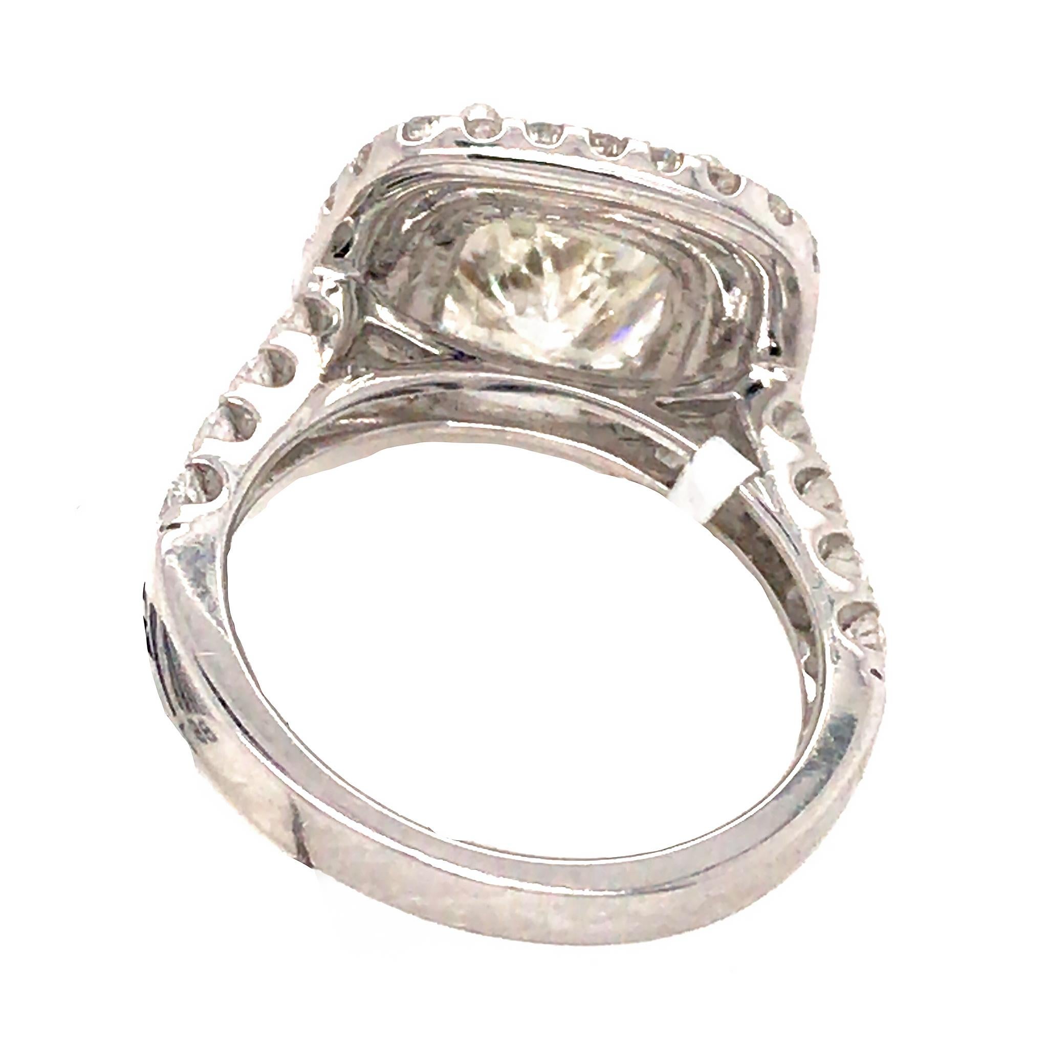 Women's 18k White Gold 3.04 ct Radiant Cut Diamond Engagement Ring