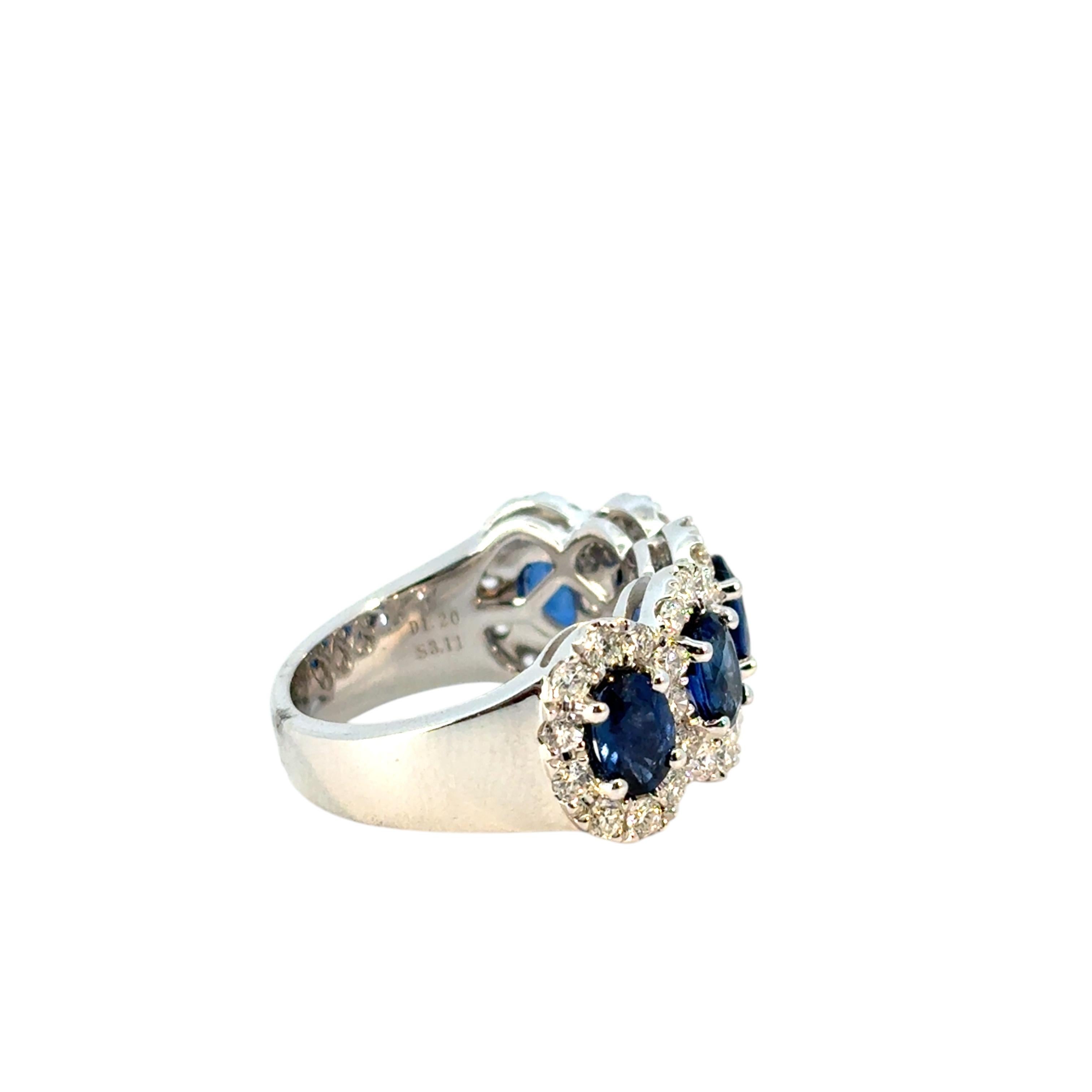 Anello in oro bianco 18 carati con zaffiro ovale e diamanti naturali da 3,11 carati in vendita 8