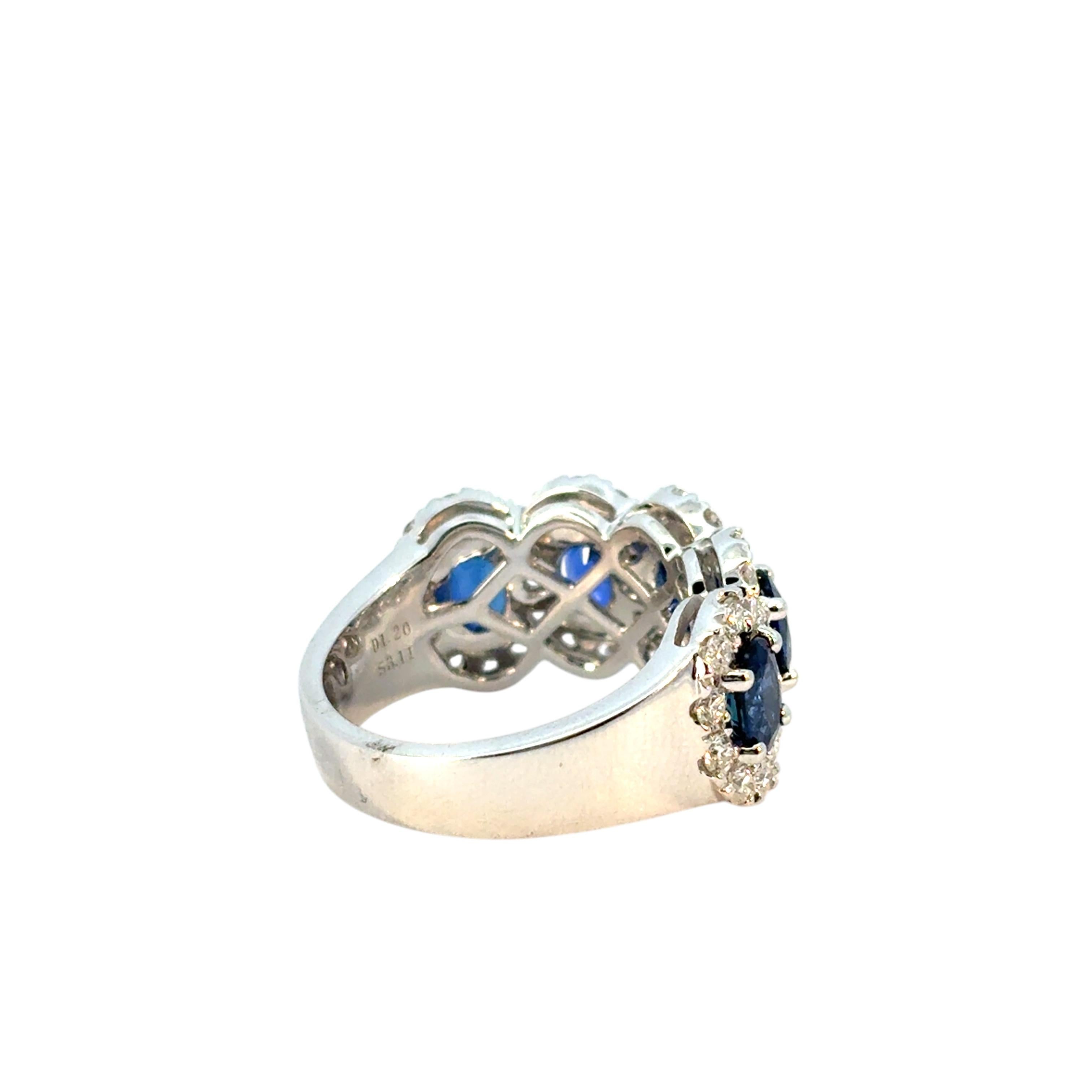 Anello in oro bianco 18 carati con zaffiro ovale e diamanti naturali da 3,11 carati in vendita 9
