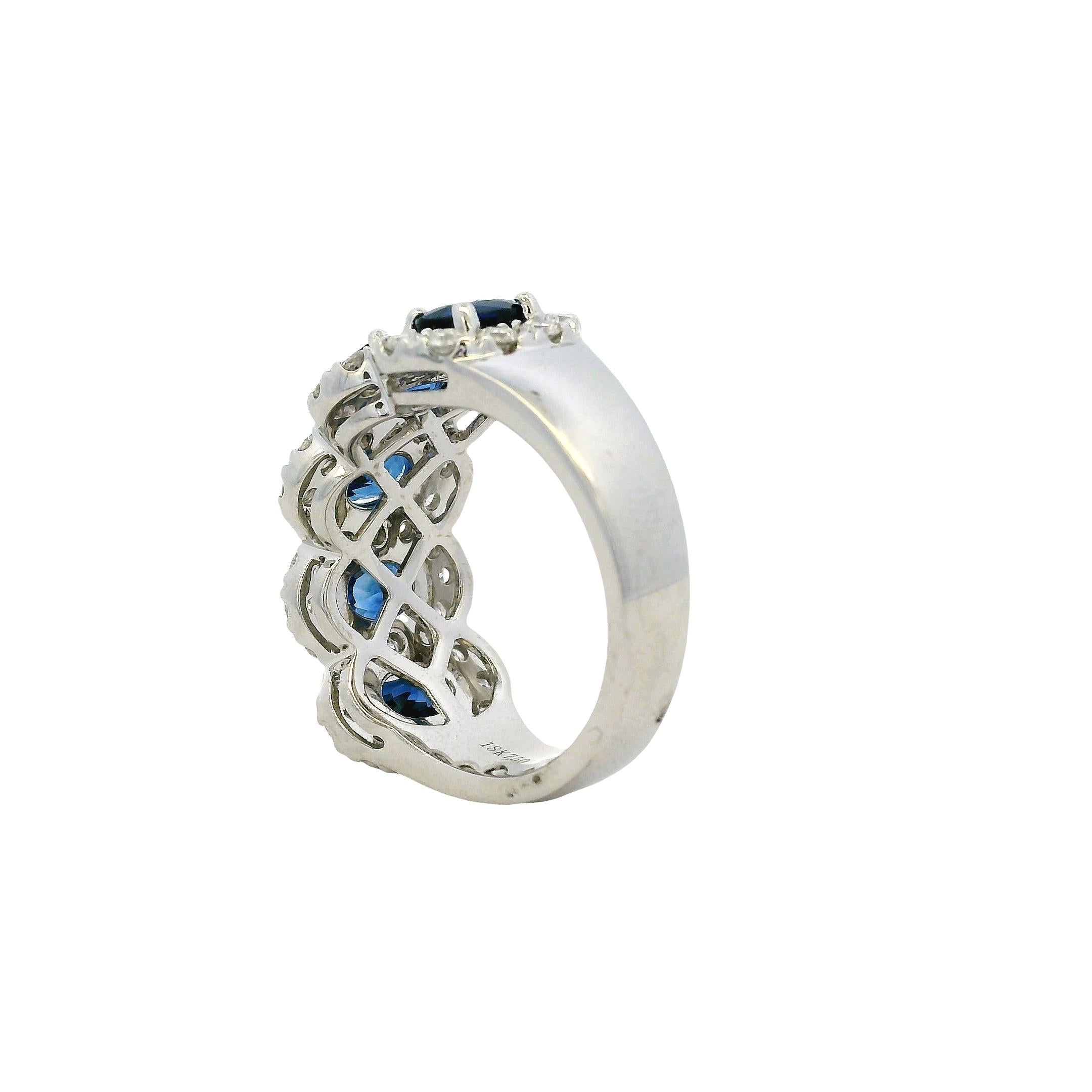 Anello in oro bianco 18 carati con zaffiro ovale e diamanti naturali da 3,11 carati in vendita 8