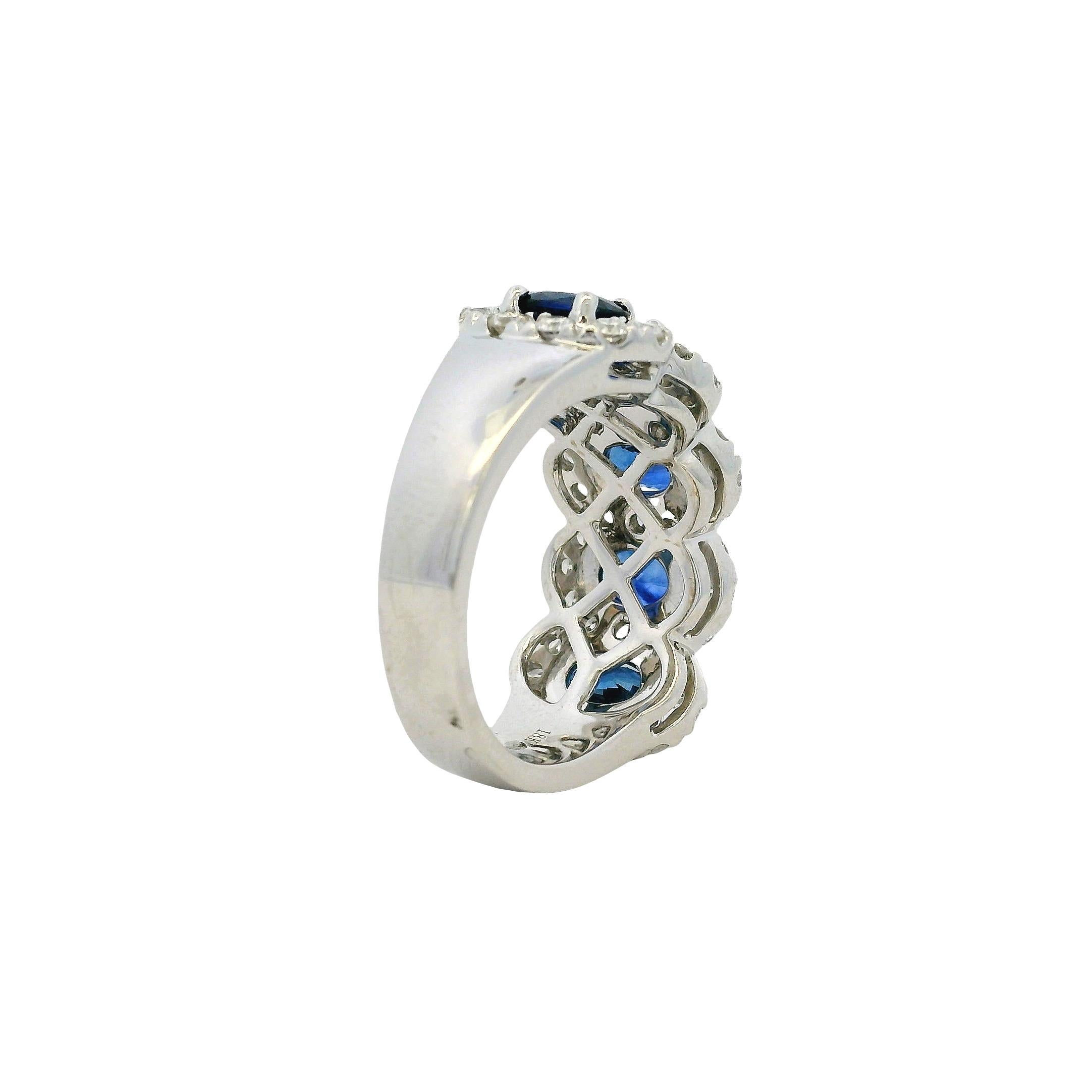 Anello in oro bianco 18 carati con zaffiro ovale e diamanti naturali da 3,11 carati in vendita 9