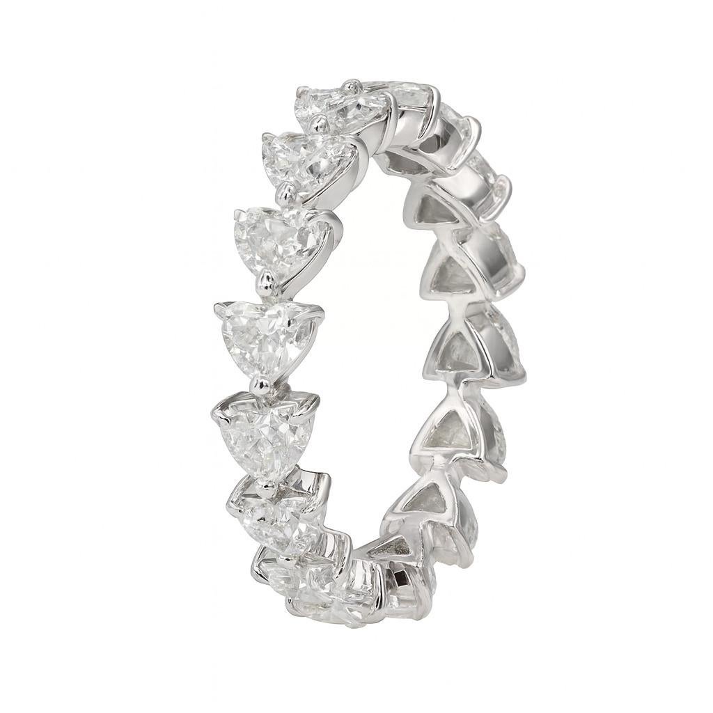 Contemporain Bague d'éternité en or blanc 18 carats avec diamant en forme de cœur de 3,14 carats en vente
