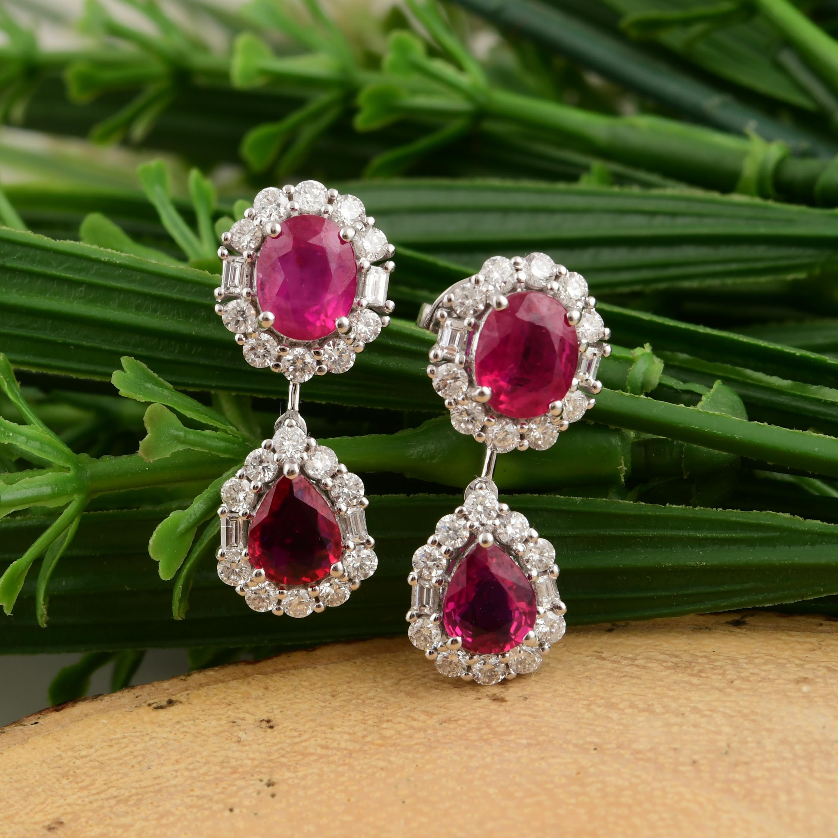 18k White Gold 3.16cts Ruby 1cts Halo Diamond Dangle Earrings In New Condition For Sale In Diera, Dubai