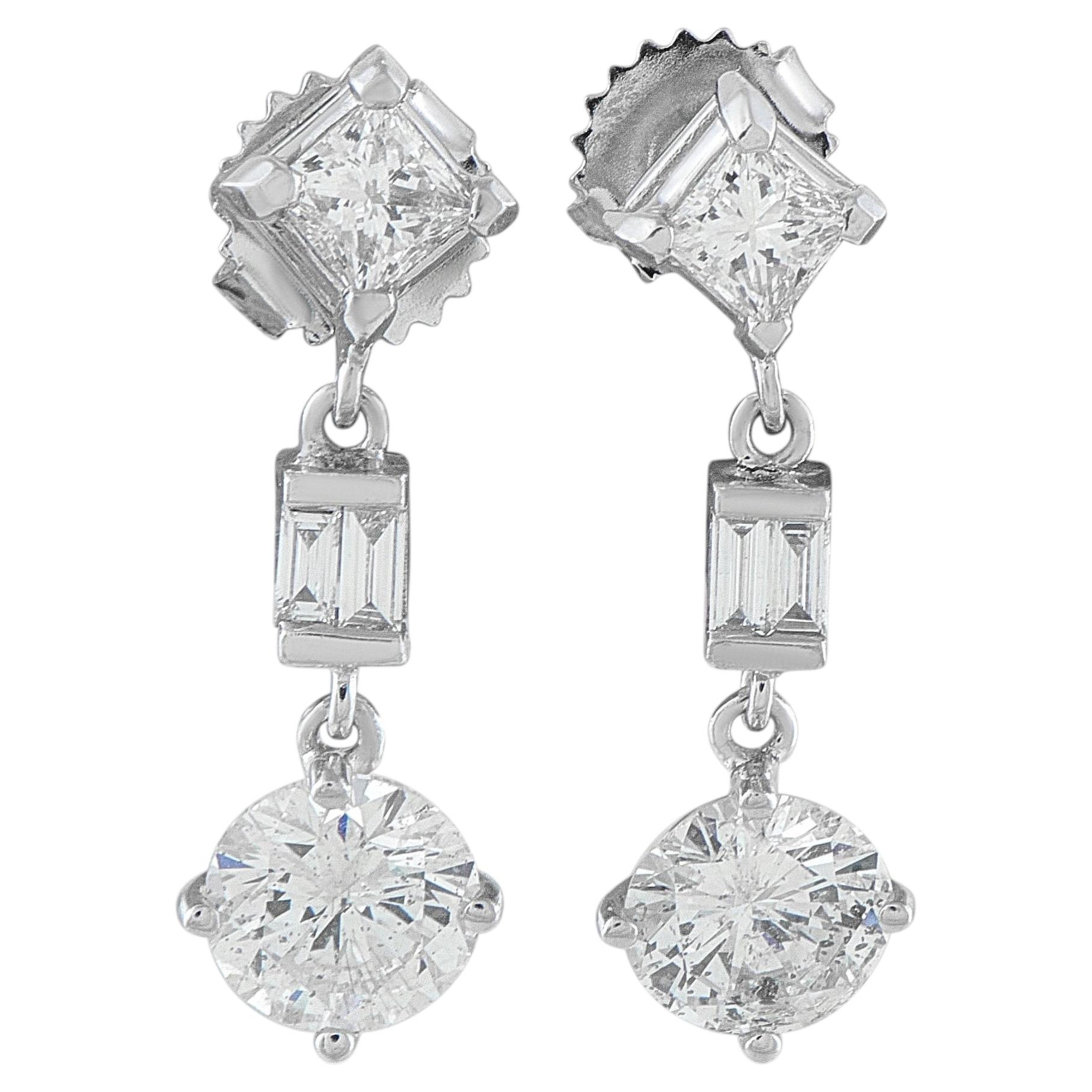 Ohrringe aus 18-karätigem Weißgold mit Diamanten (3,25 Karat) MF25-070926