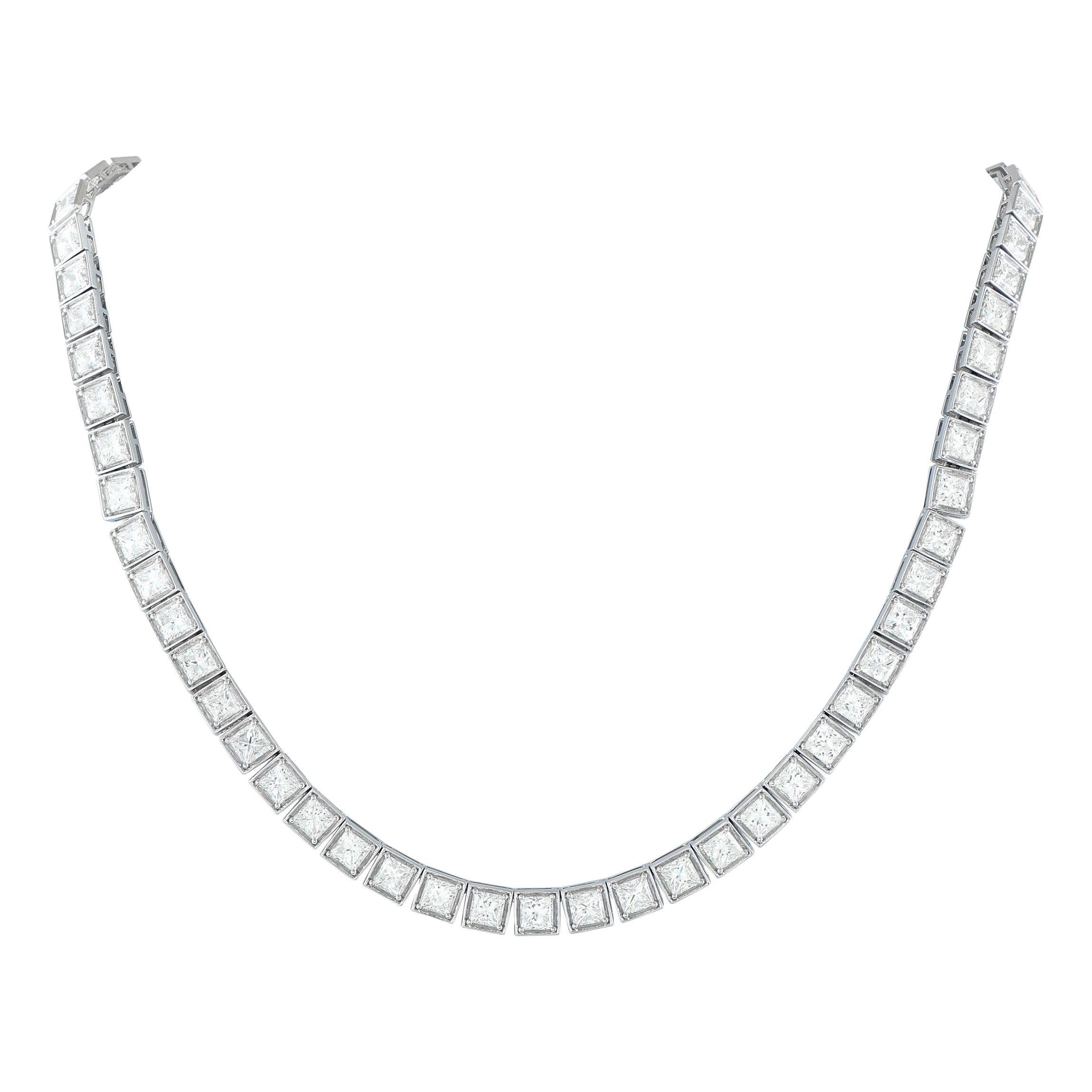 Collar de Diamantes de Oro Blanco de 18K 33.0ct en venta