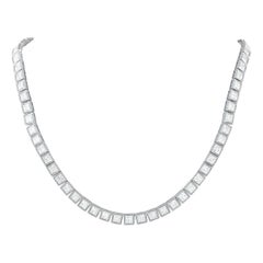 18K White Gold 33.0ct Diamond Necklace