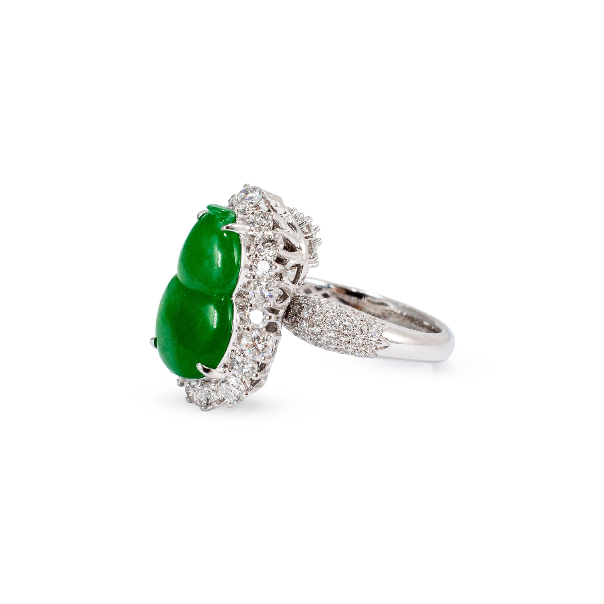18K Weißgold 3,35ct dunkelgrüner burmesischer Jadeit Jade Cocktail Ring Anhänger (Rundschliff) im Angebot