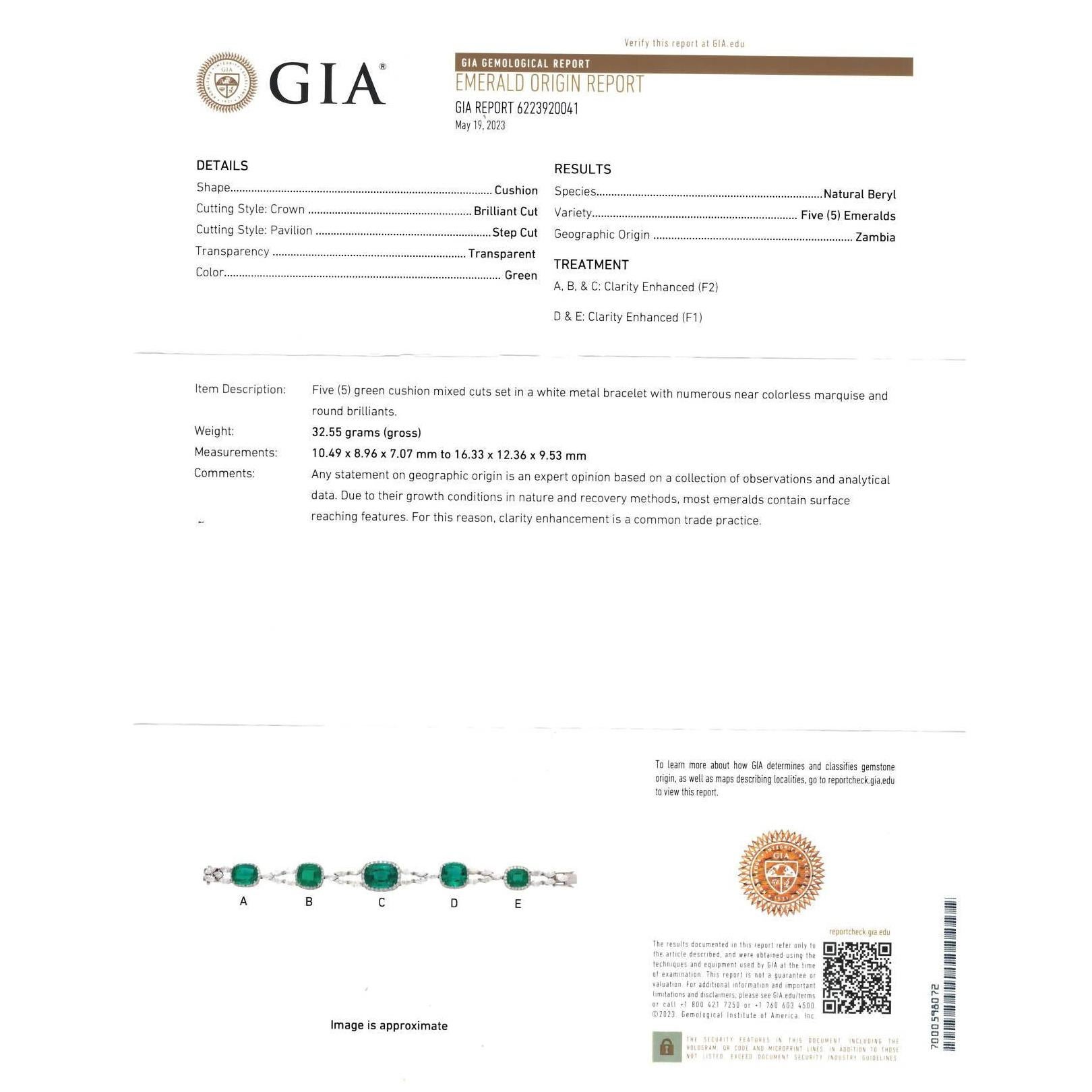 18k White Gold 35 Carat Emerald Diamond Bracelet For Sale 1