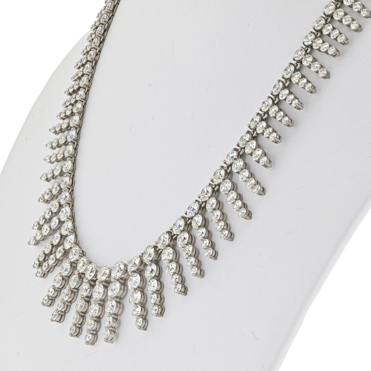 Modern 18K White Gold 35 Carats Diamond Collar Necklace For Sale