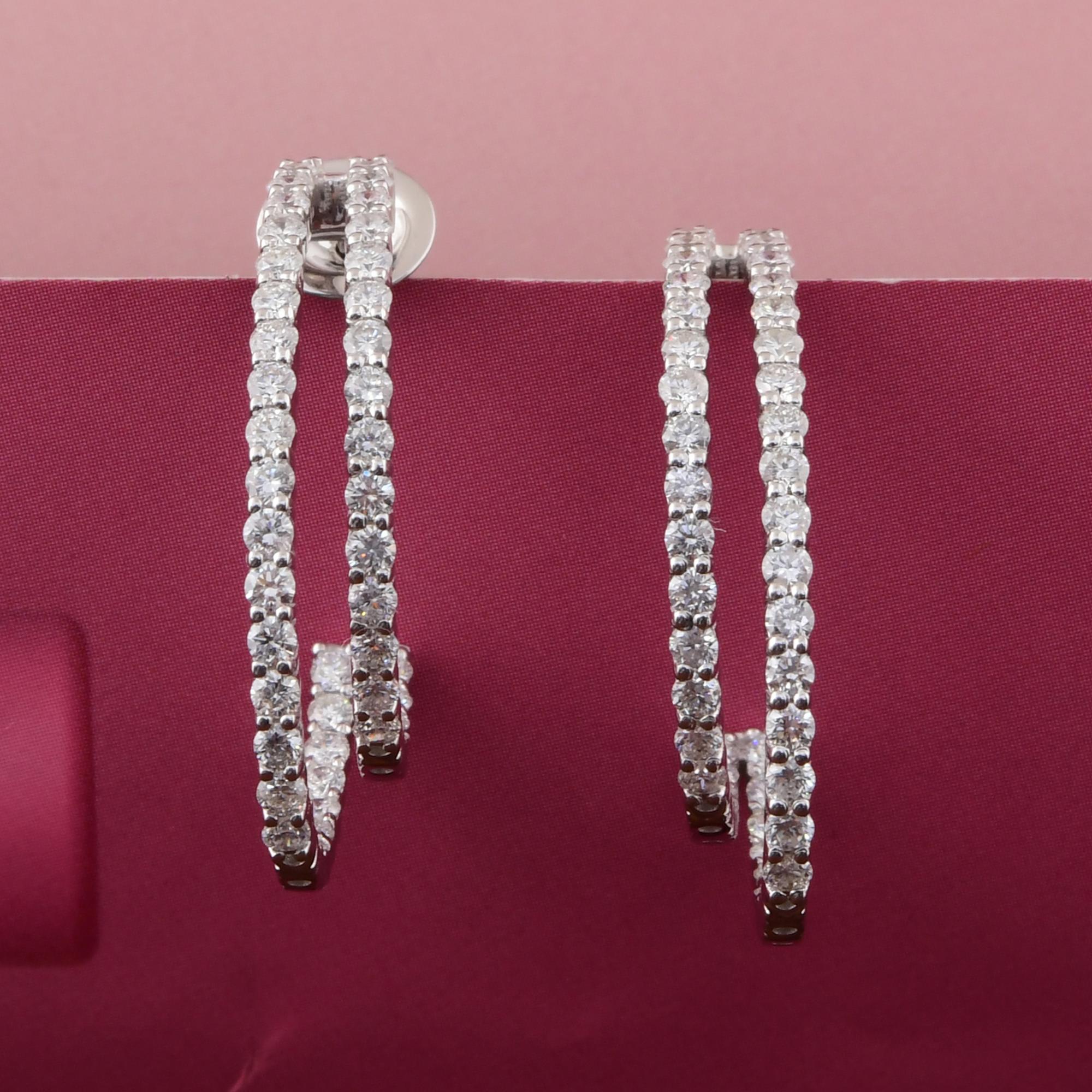 Boucles d'oreilles en or blanc 18 carats 3,53 ct de diamants ronds à taille brillante et à double rangée de cercles. Neuf - En vente à Diera, Dubai