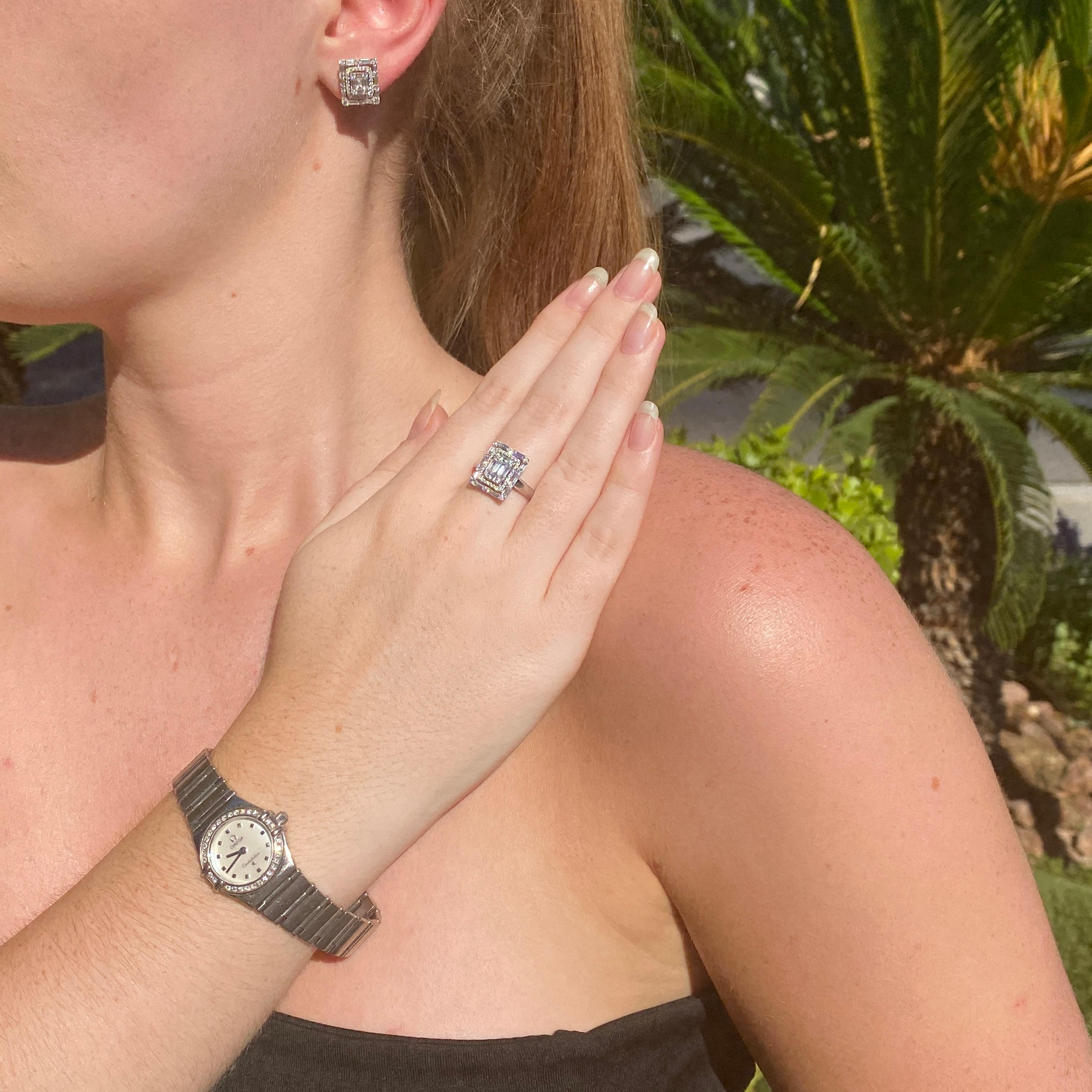 Clous d'oreilles en or blanc 18 carats avec diamants de 3,60 carats en vente 10