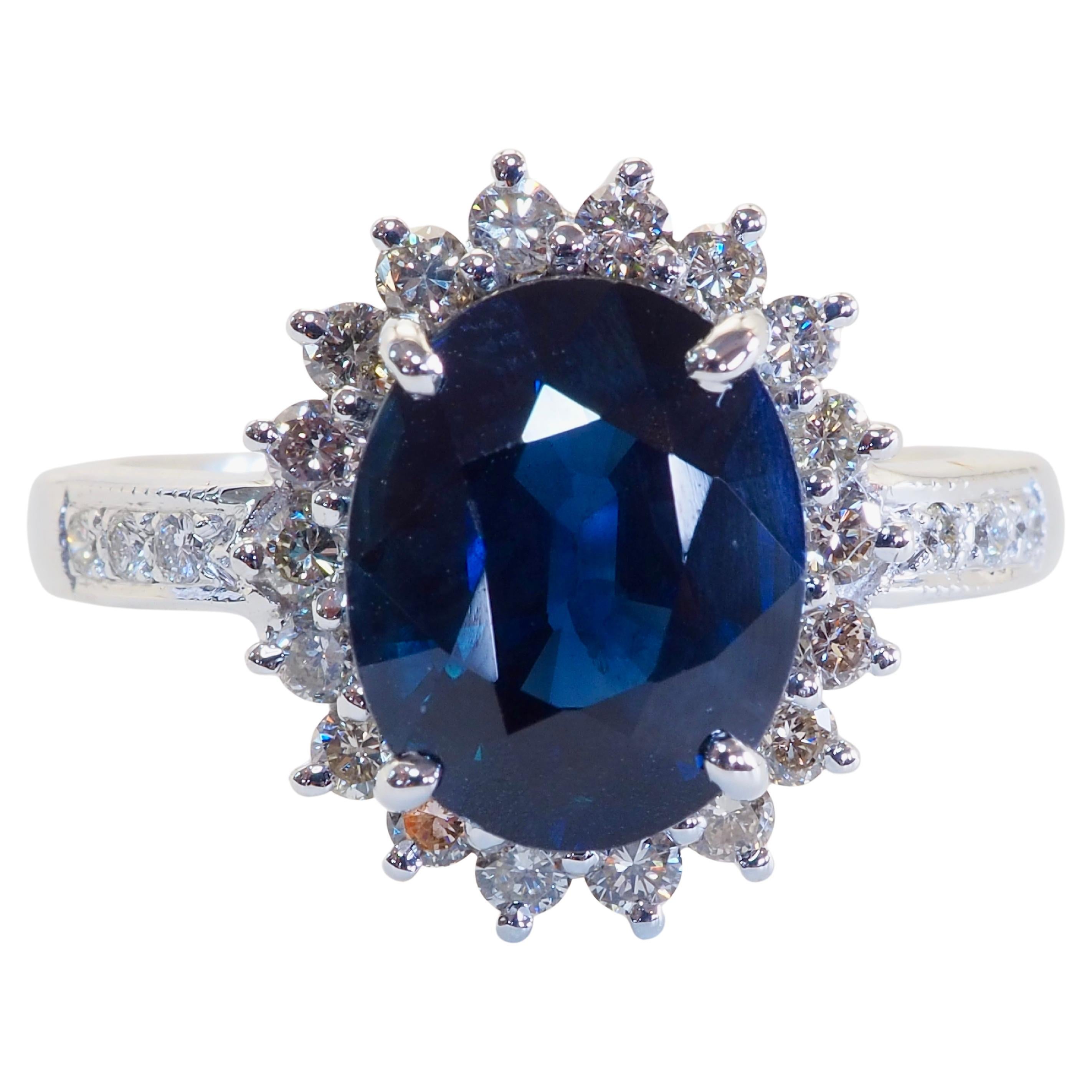 18K White Gold 3.80ct Deep Greenish Blue Sapphire & 0.50t Diamond Cocktail Ring For Sale