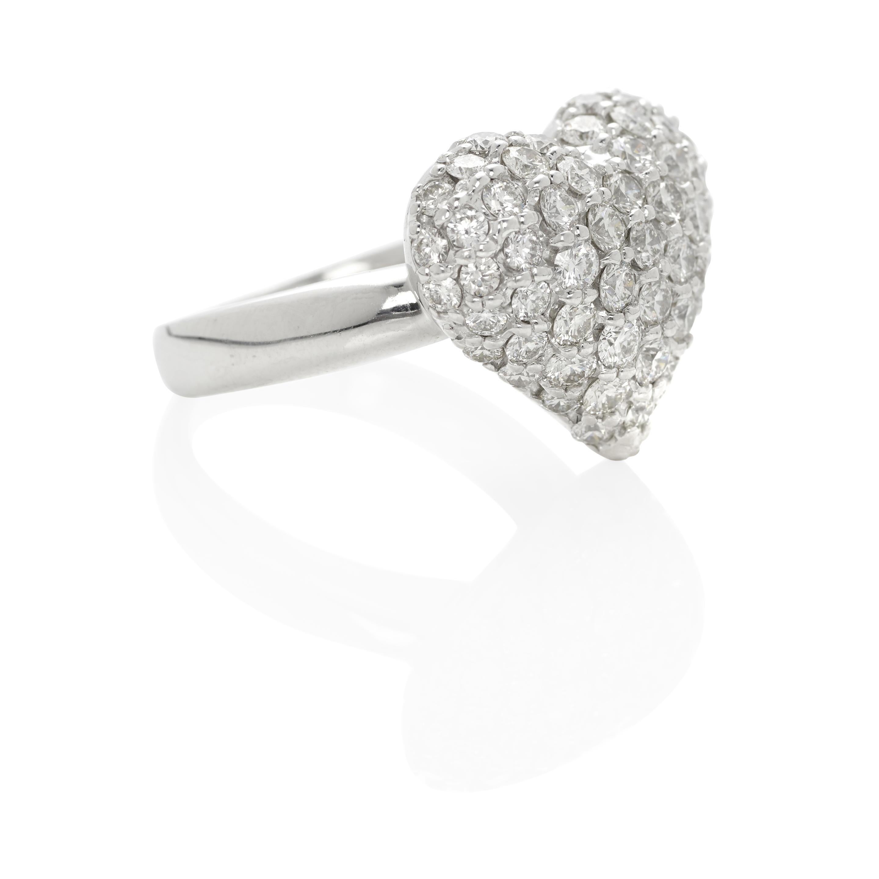 Round Cut 18k White Gold & 3.95 Carat Pave Diamond Heart-Shaped Bombe Ring, Size 7 For Sale