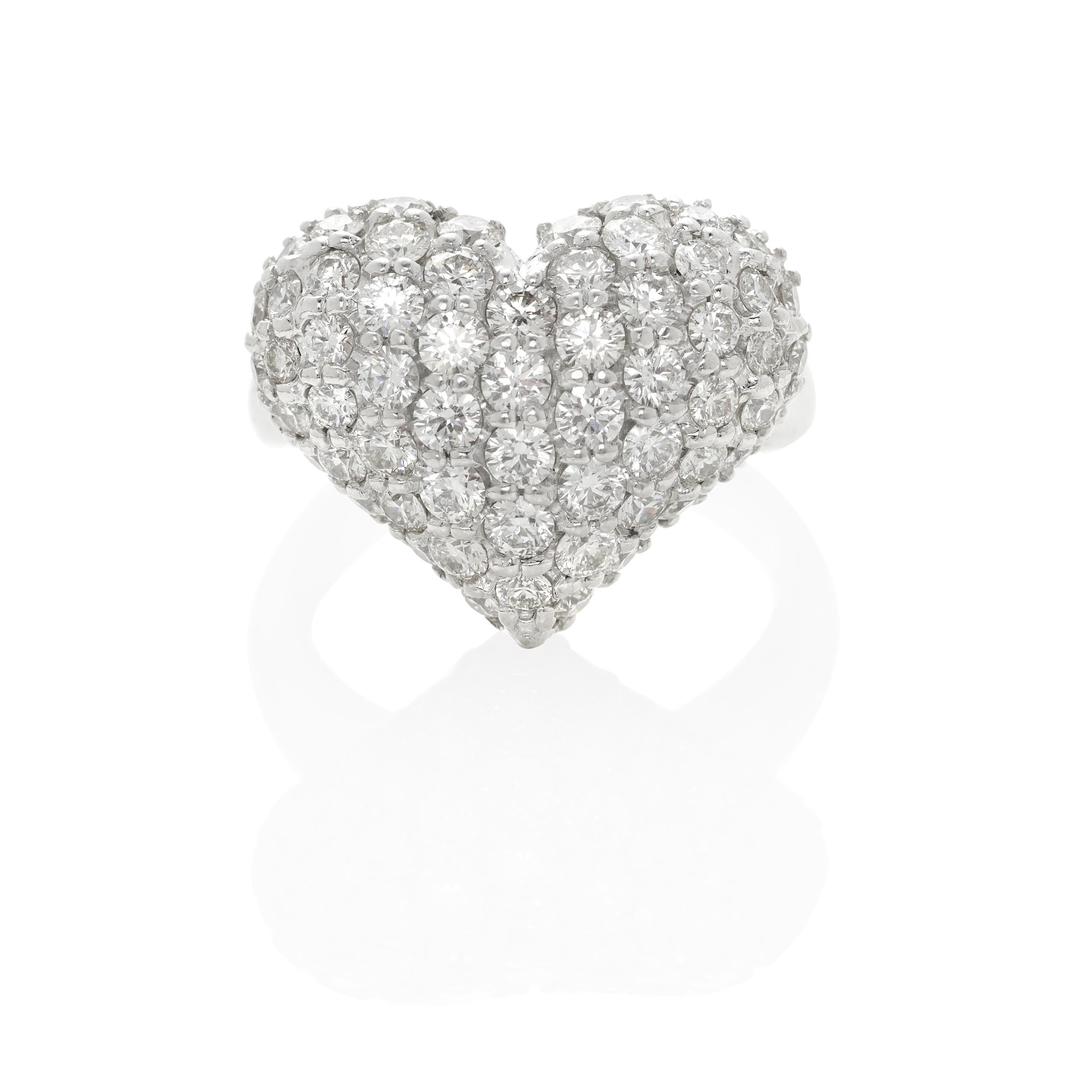 18k White Gold & 3.95 Carat Pave Diamond Heart-Shaped Bombe Ring, Size 7 For Sale 3
