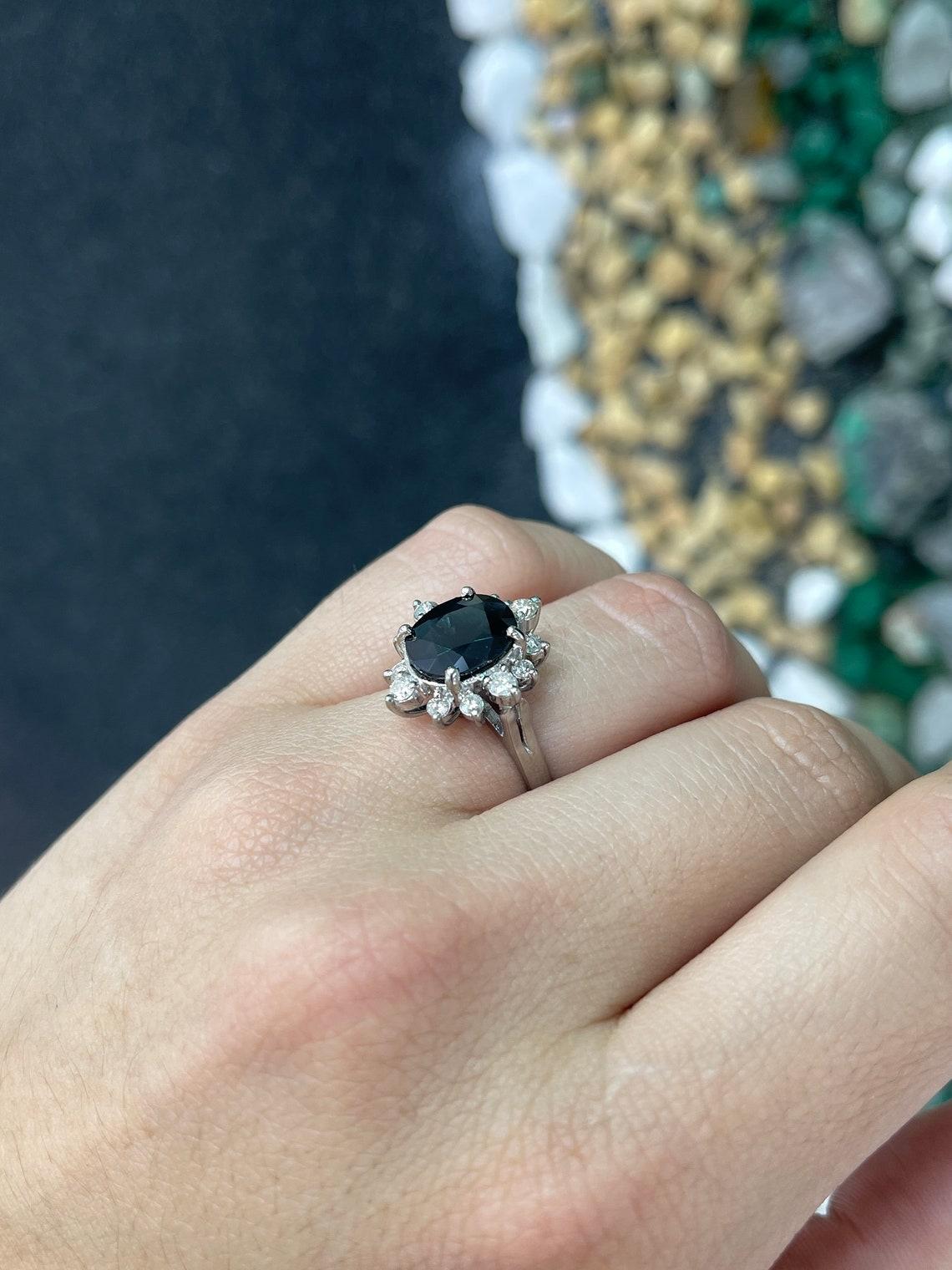 18K White Gold 4.11tcw Natural Large Oval Cut Sapphire & Diamond Halo Statement For Sale 1